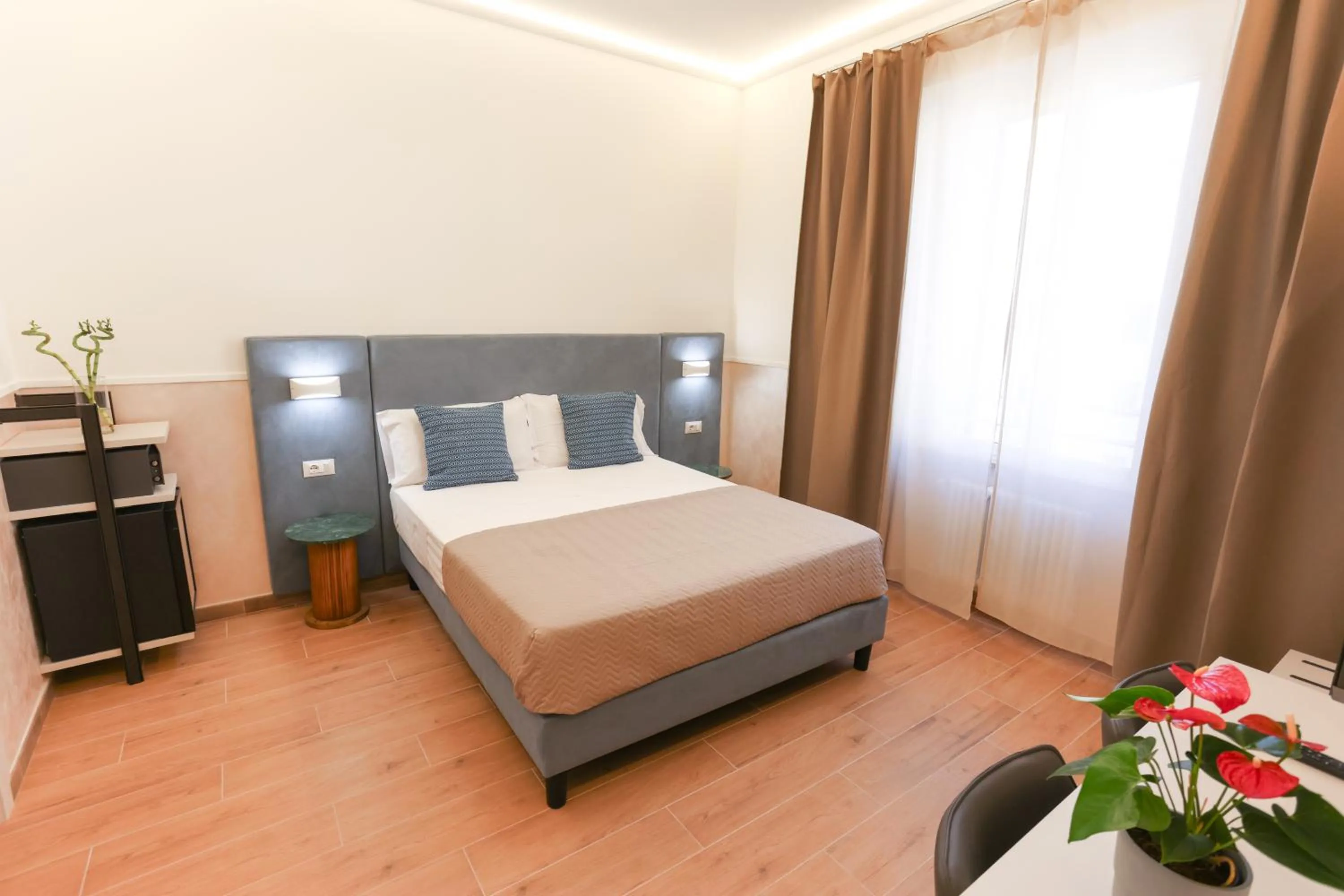 Photo of the whole room, Bed in B&B Smart Rooms