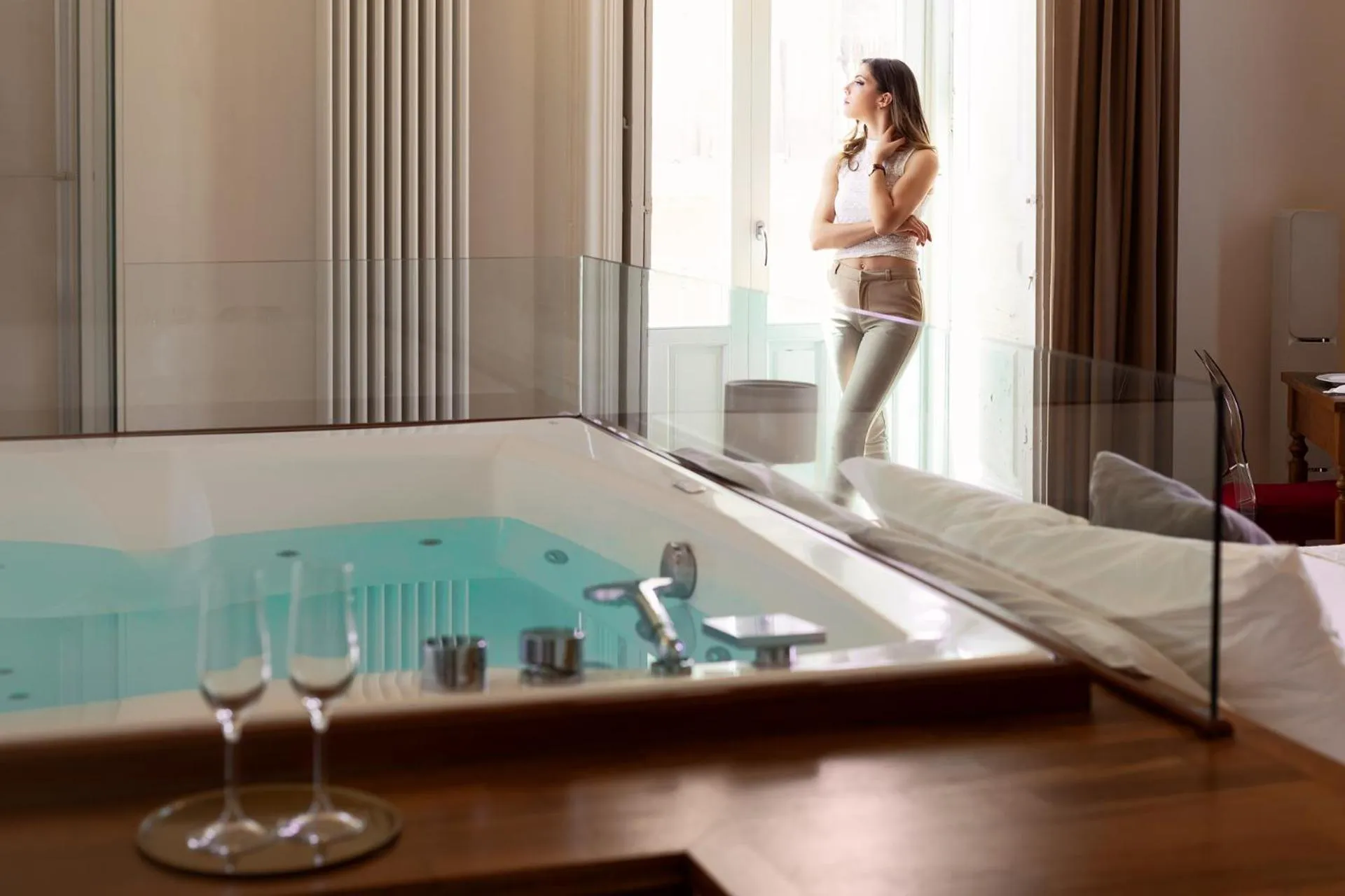 Hot Tub in Naca Suite