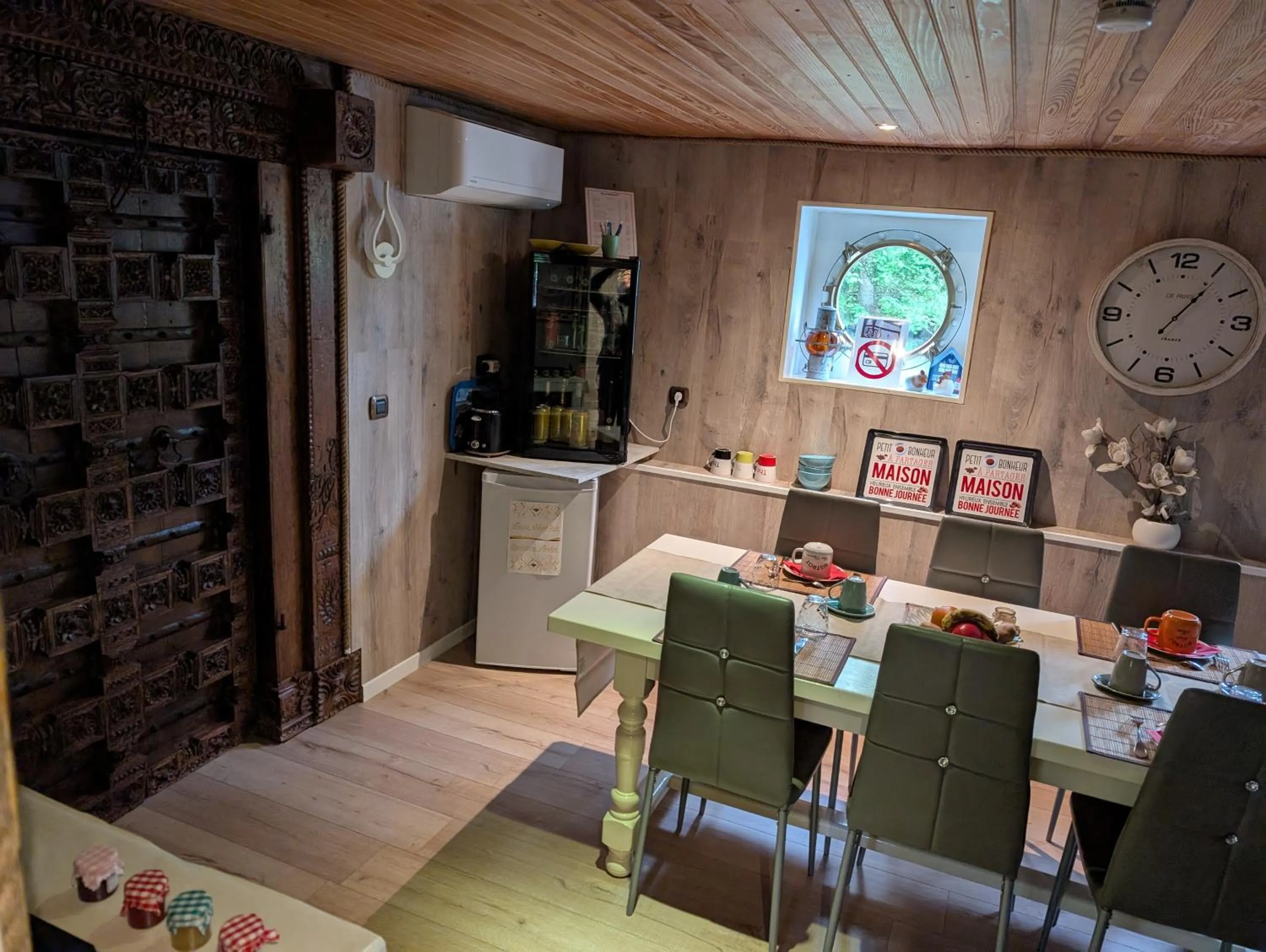 péniche Ino Lefkothea II chambre d'hôtes