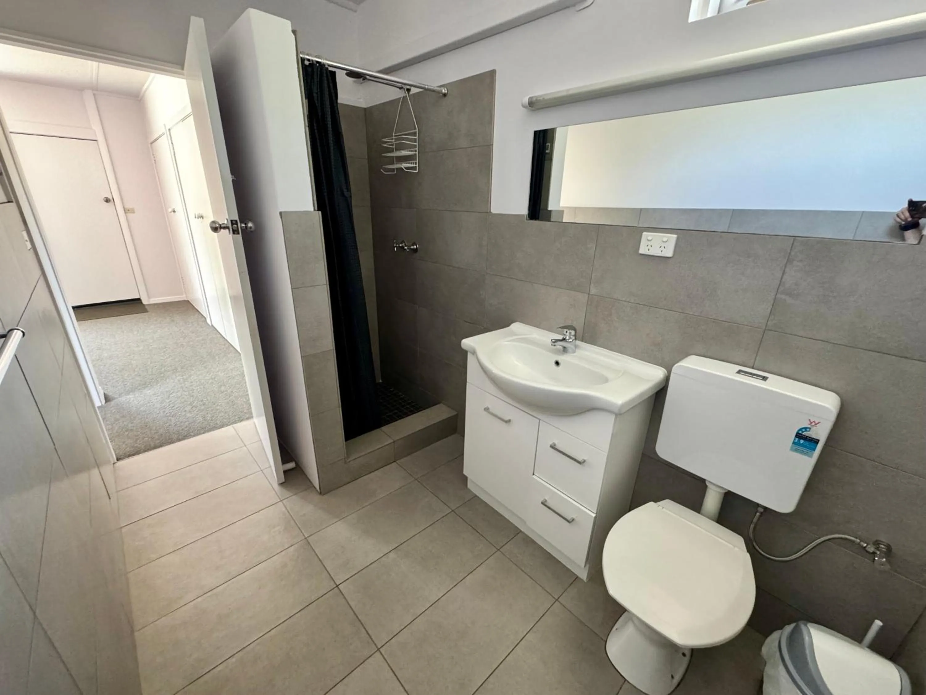 Bathroom in Mount Beauty Motor Inn