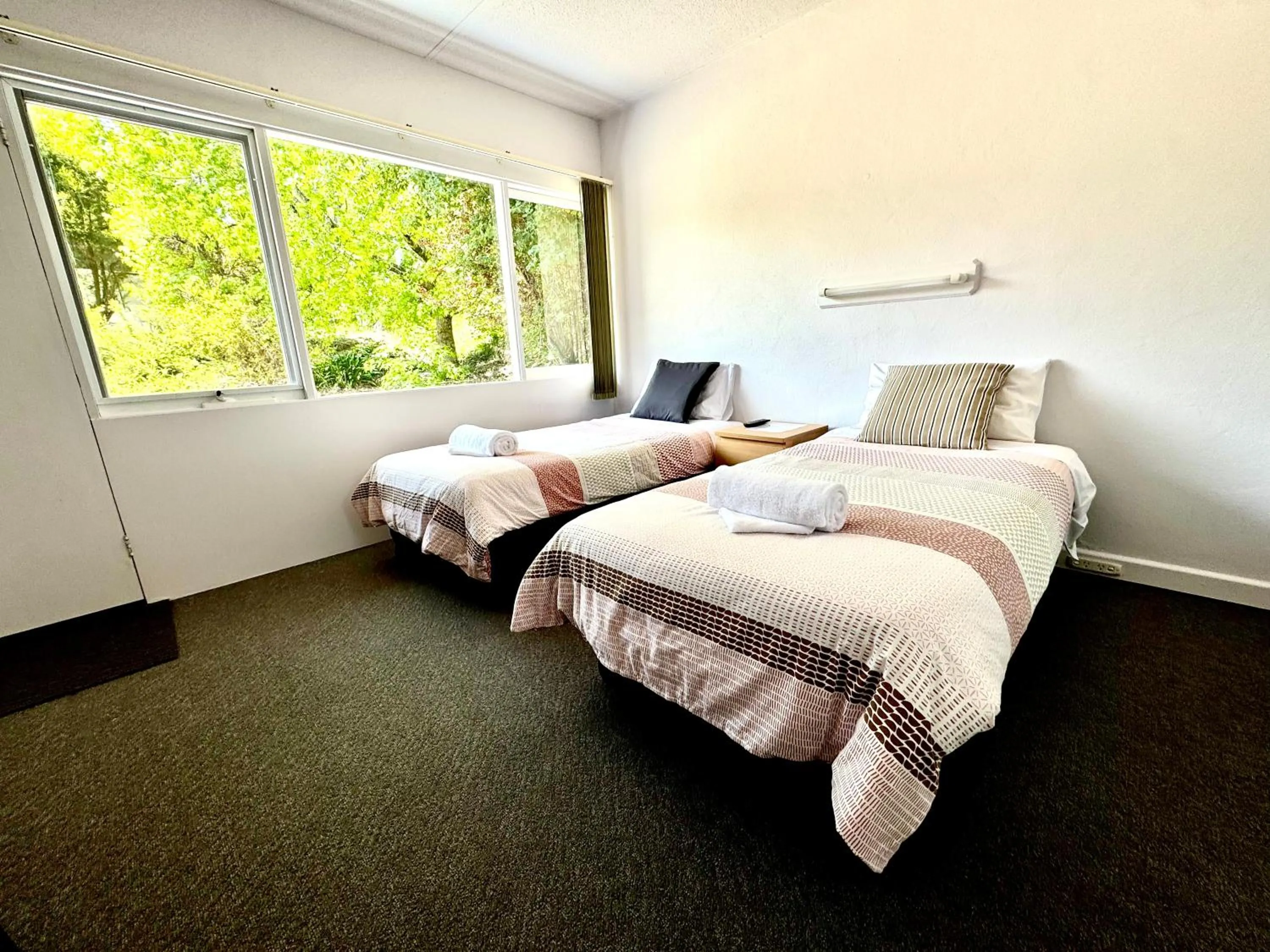 Bed in Mount Beauty Motor Inn