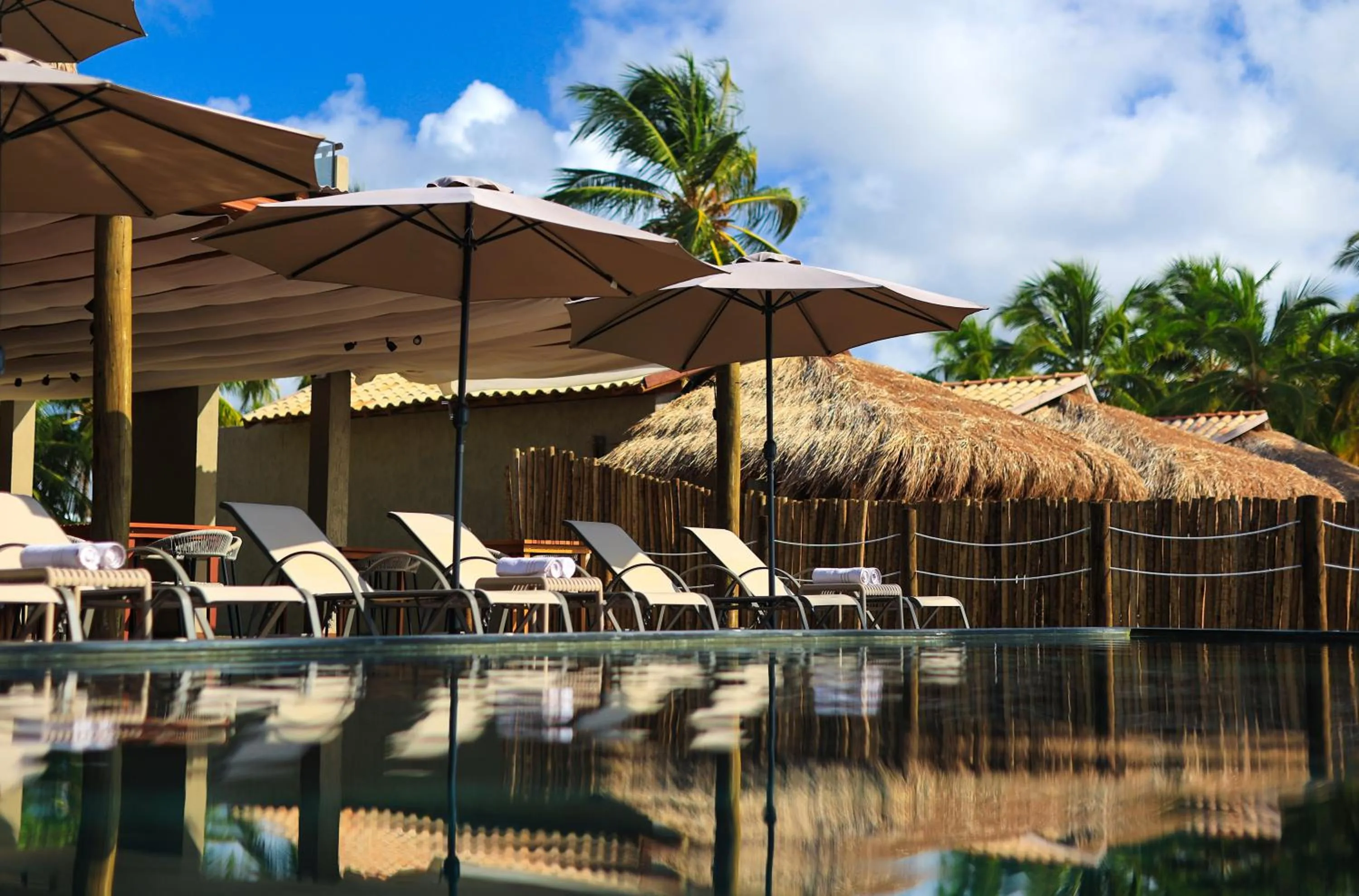 Swimming pool in Pousada Tatuá