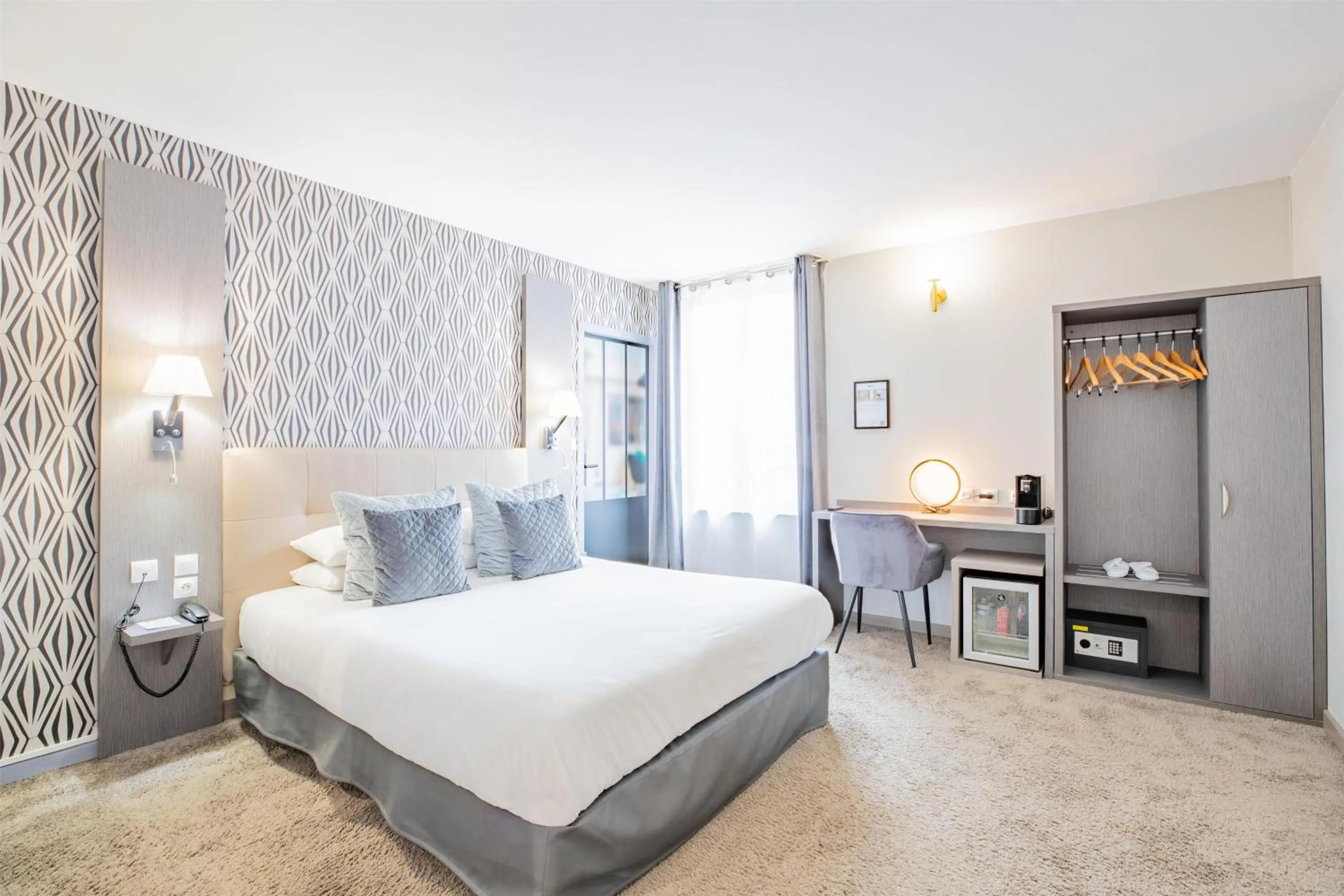 Bedroom, Bed in Best Western Hotel Saint Claude