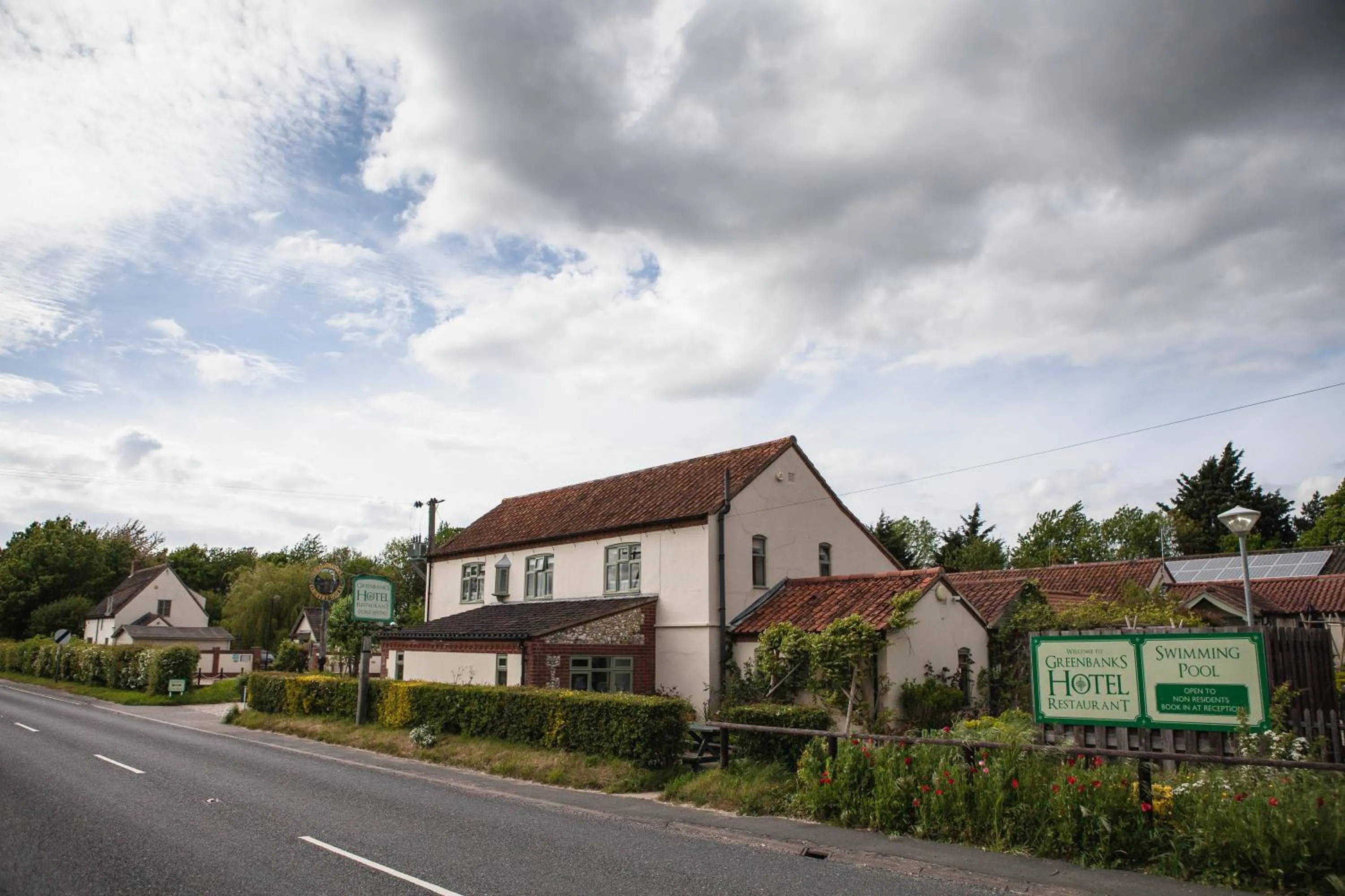 Facade/entrance in Greenbanks Hotel Norfolk