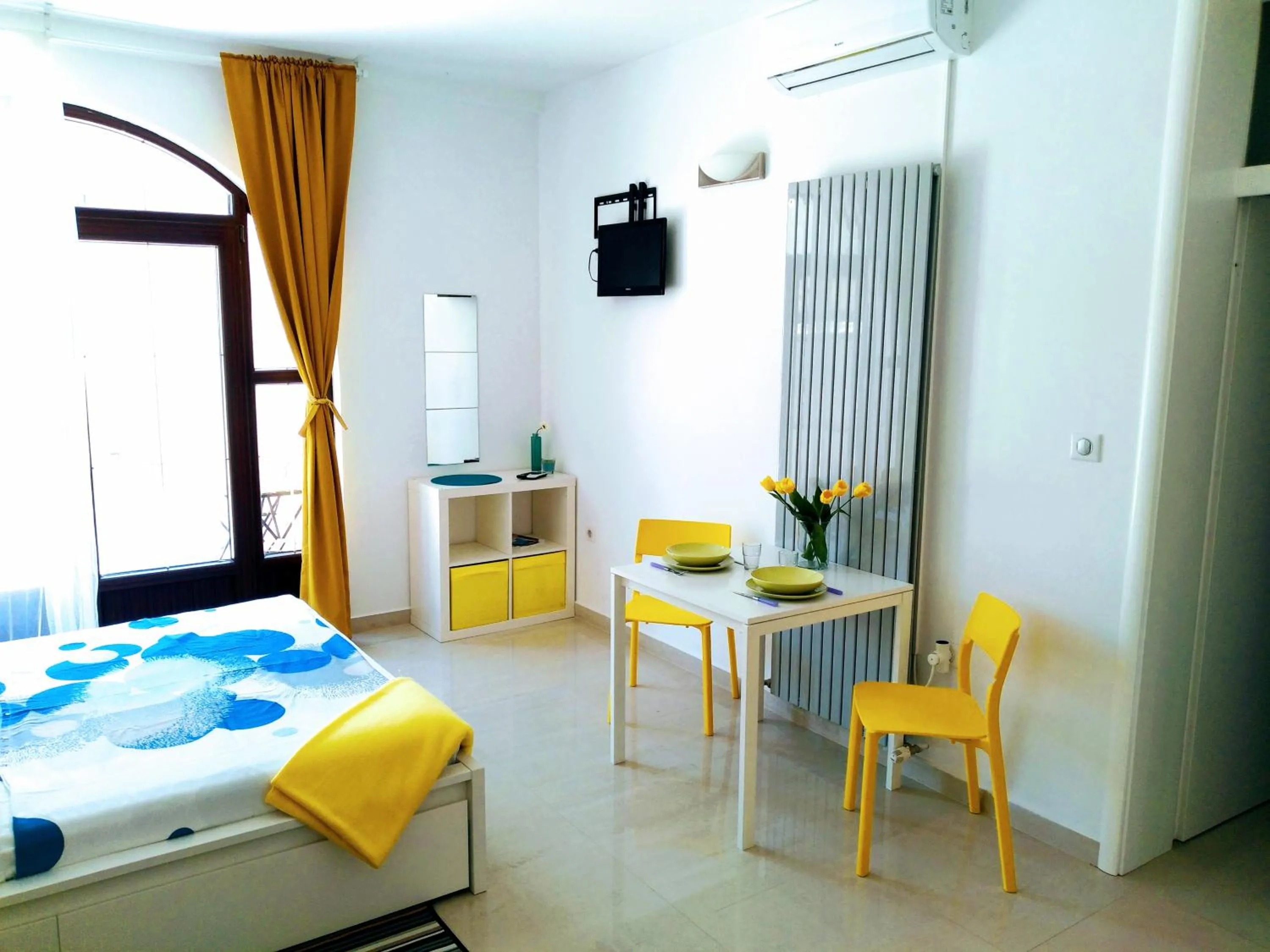 Dining area, Bed in Apartments Villa Alba