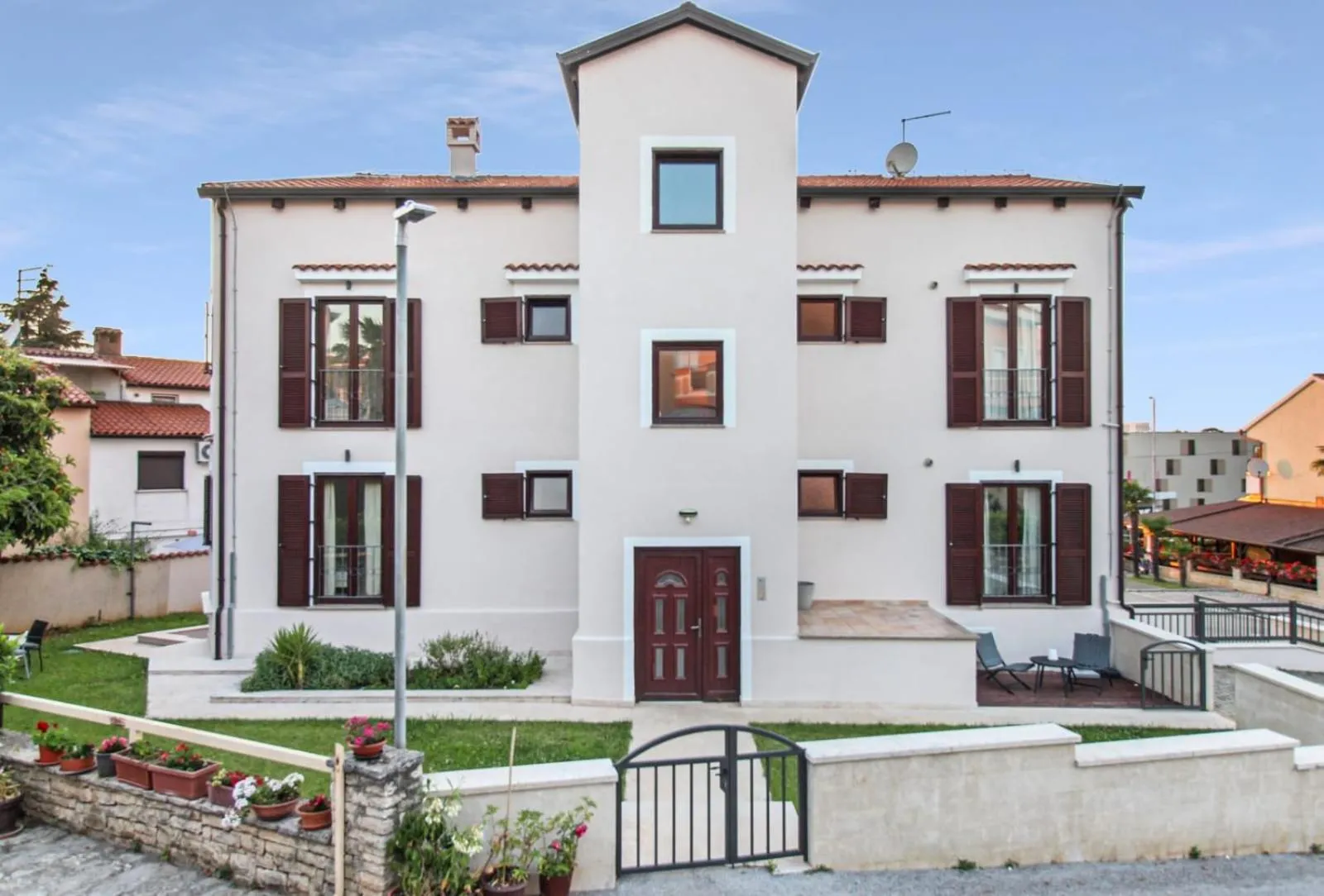 Facade/entrance in Apartments Villa Alba