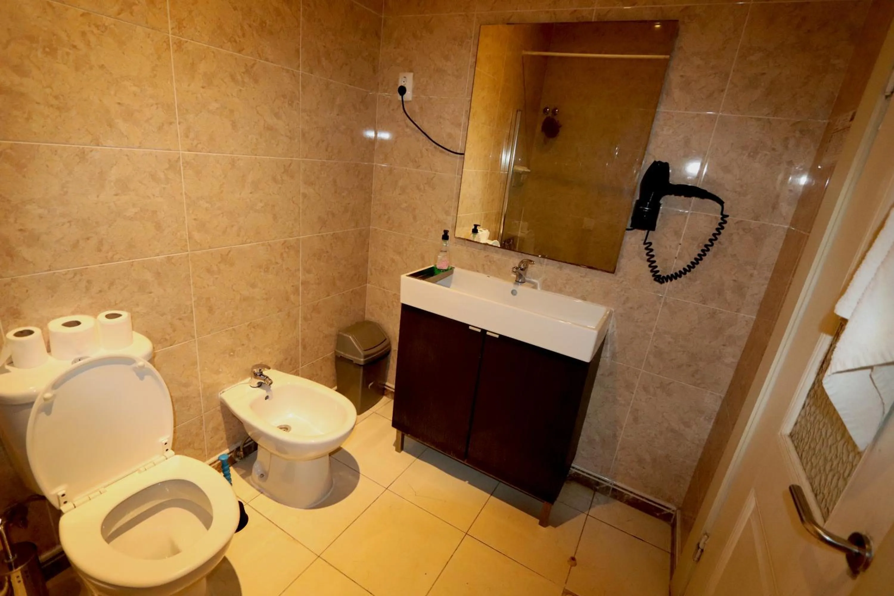 Bathroom in City Center Guest House