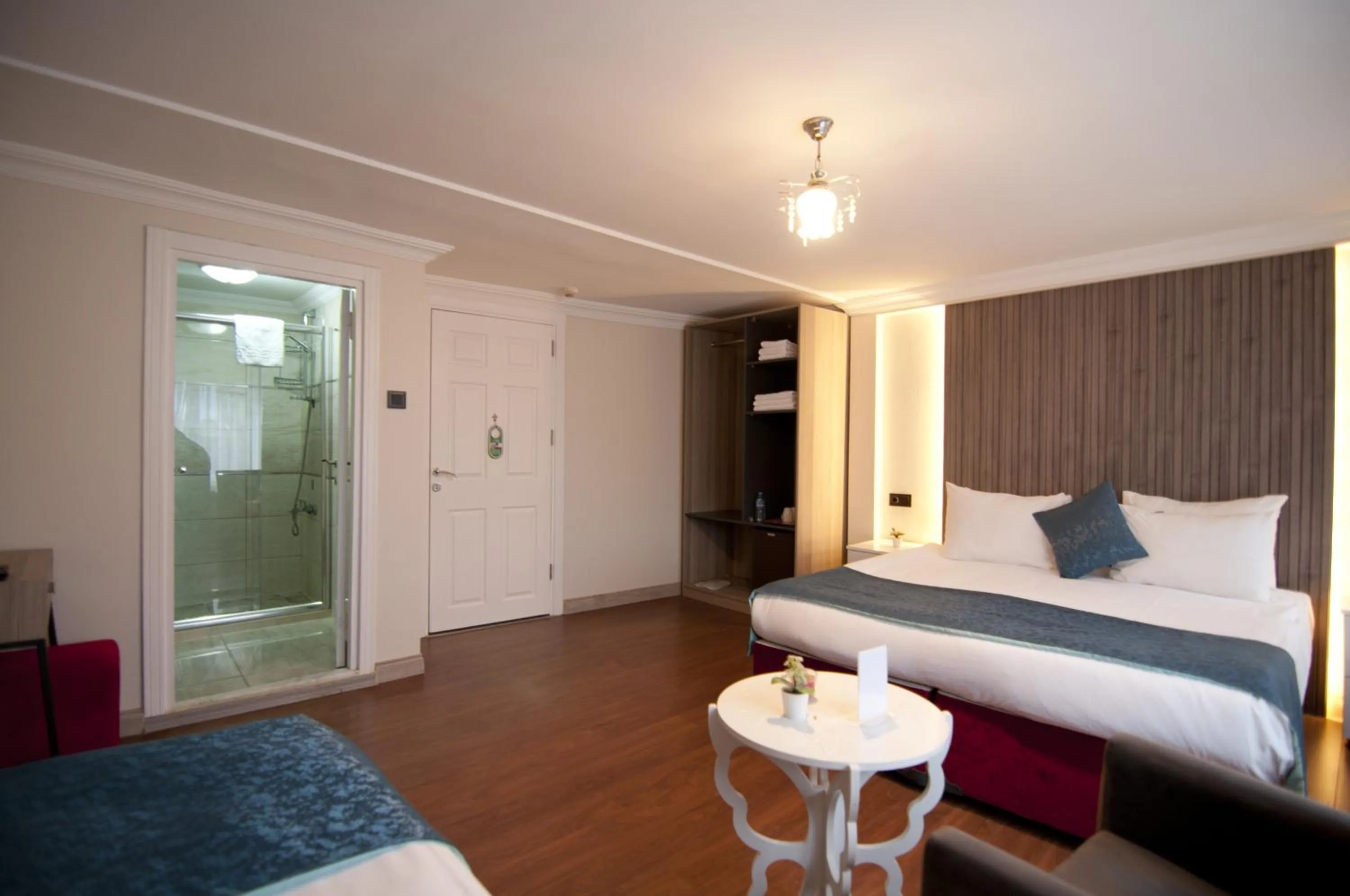 Bed in Genius Hotel Istanbul