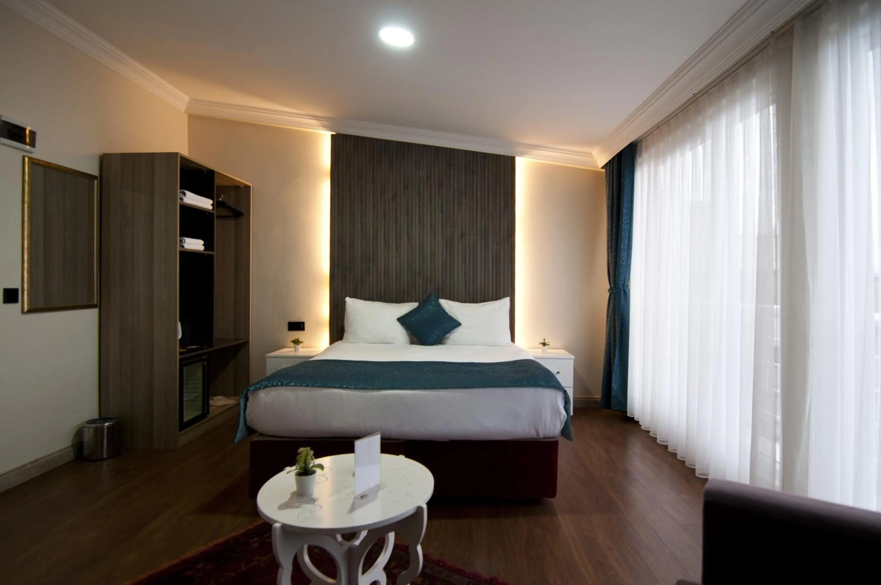Bed in Genius Hotel Istanbul