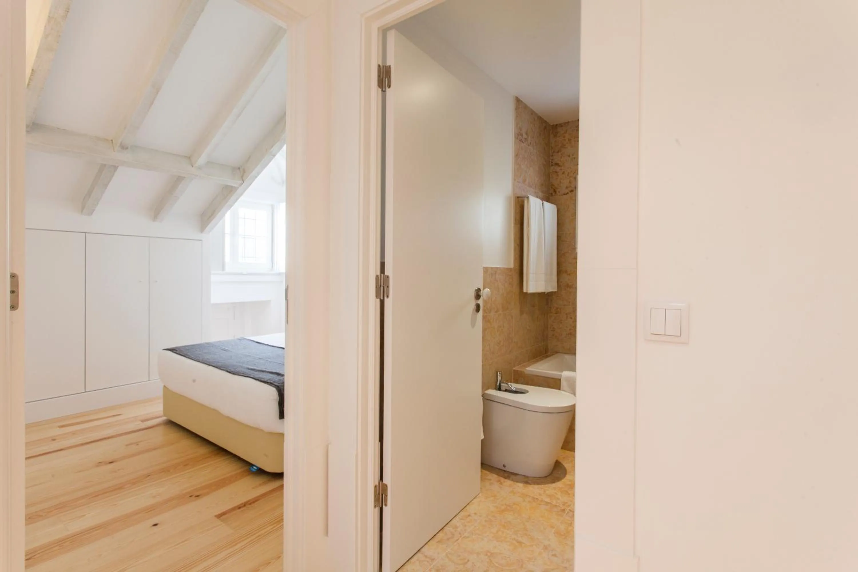 Bedroom, Bed in Casas da Baixa - Jules & Madeleine