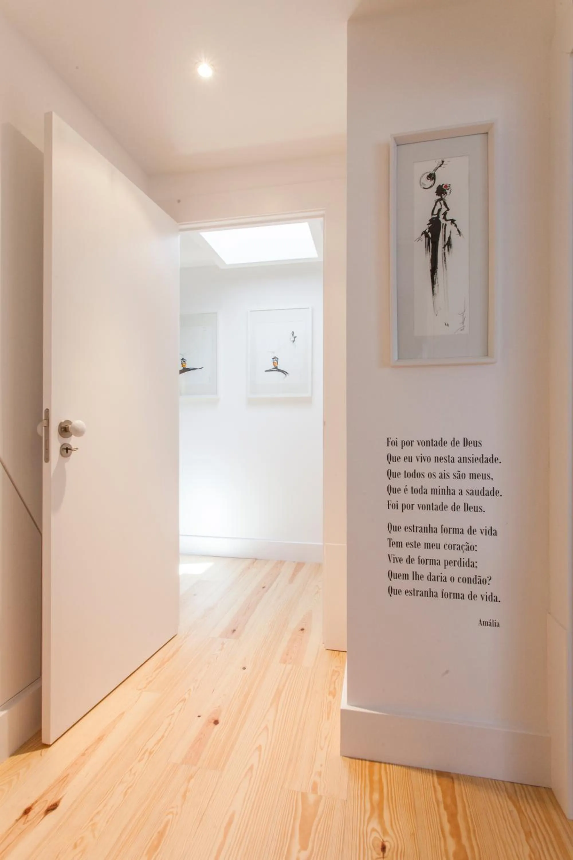 Decorative detail in Casas da Baixa - Jules & Madeleine