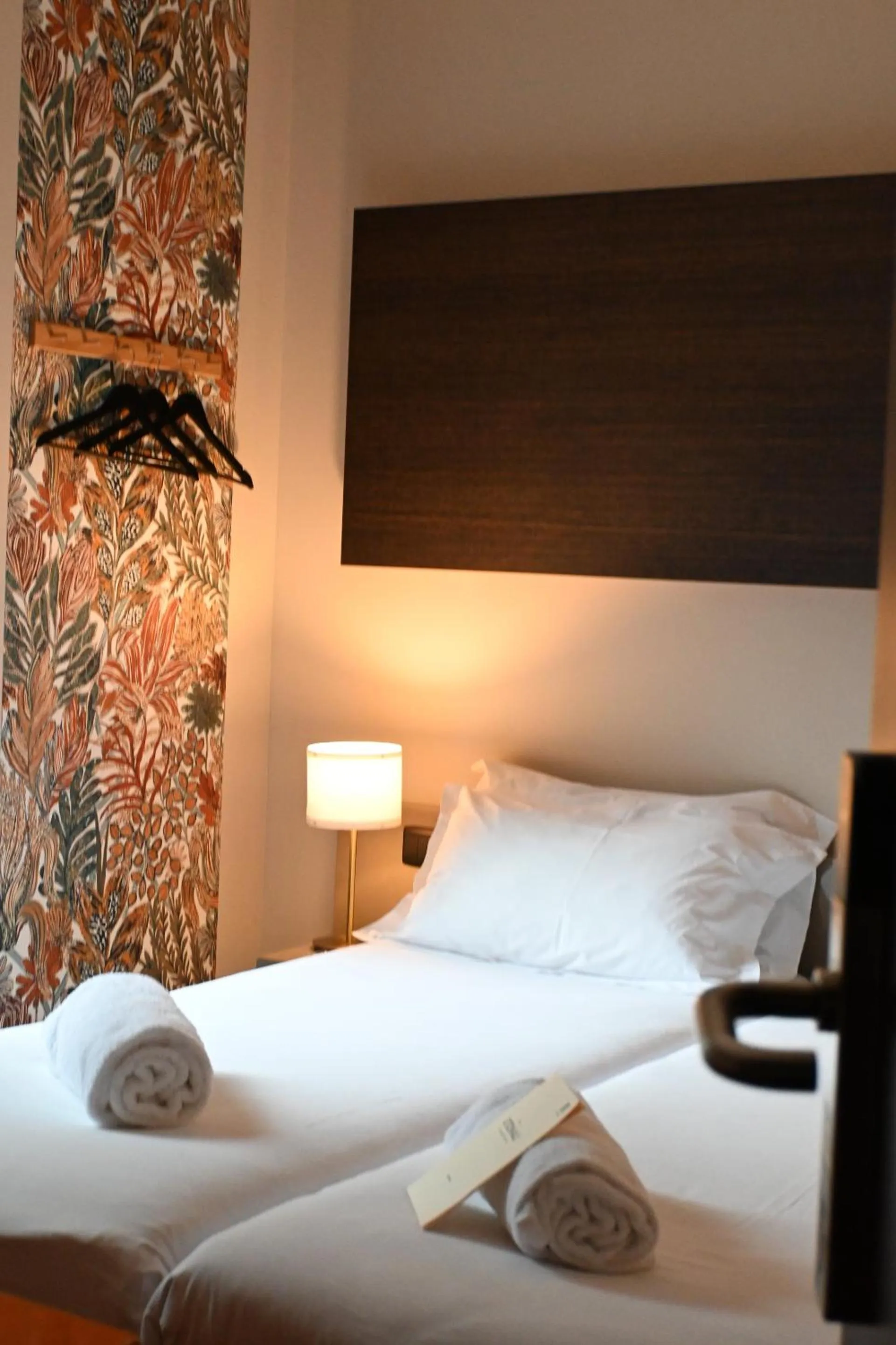 Bedroom, Bed in Otonali Hôtel by Breizh Café