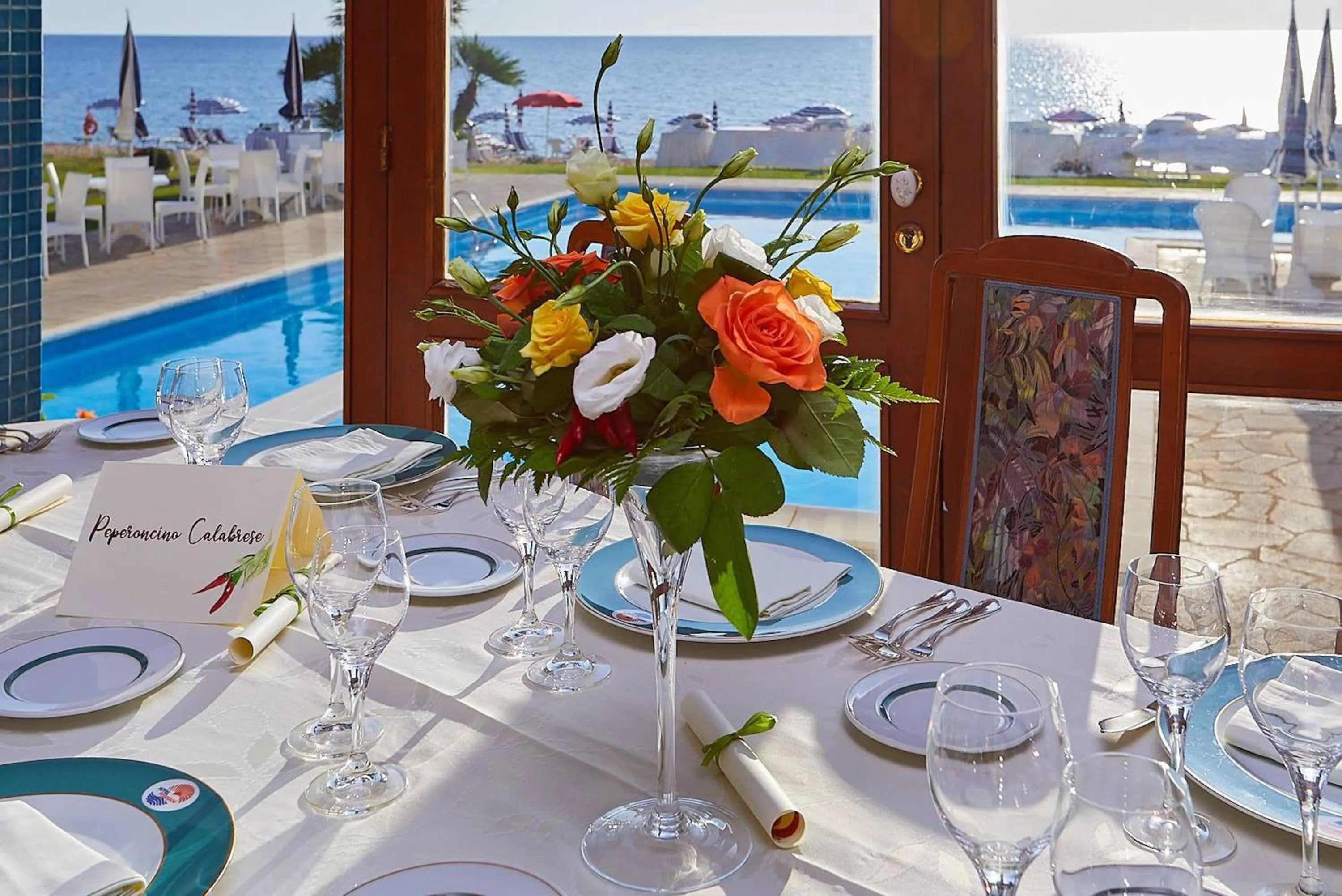 Restaurant/places to eat in Hotel Poseidon