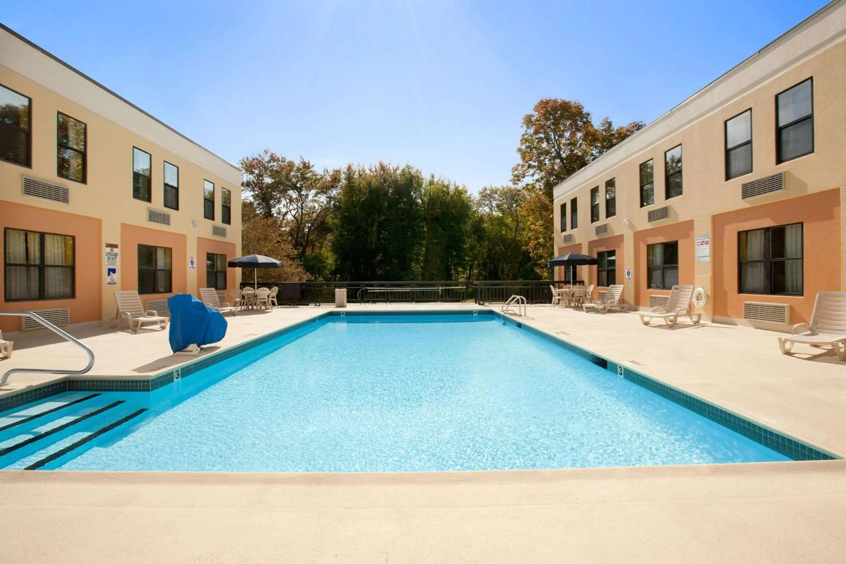 On site in La Casa Inn & Suites-Middleboro