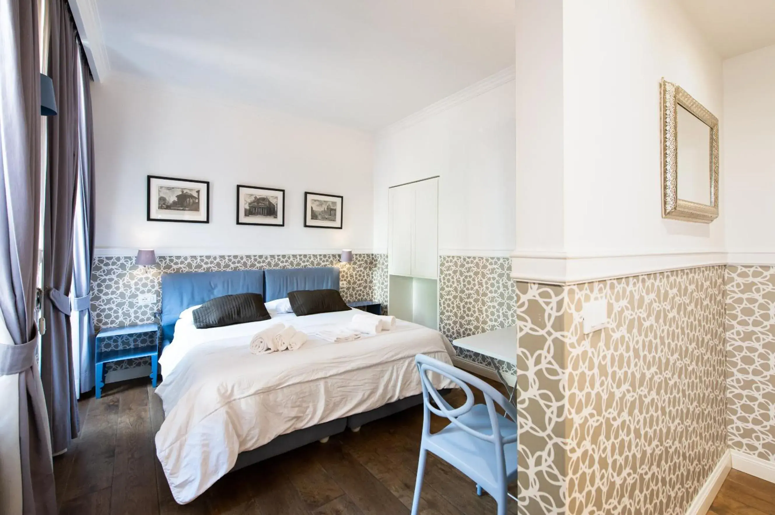 Superior Double Room in La Maison di Sant'Anna Superior Double Room in La Maison di Sant'Anna