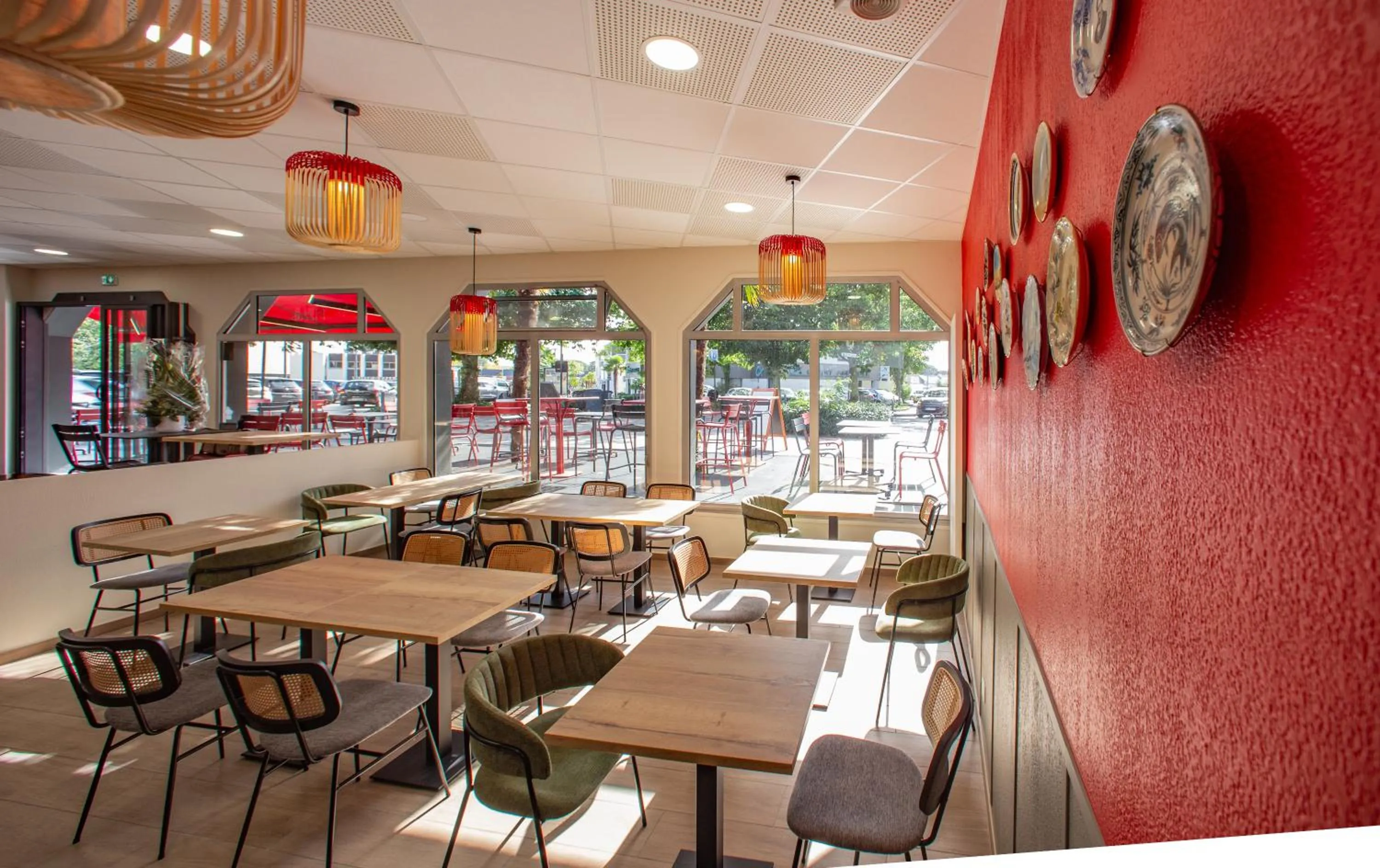 Restaurant/places to eat in B&B HOTEL Lorient Ploemeur