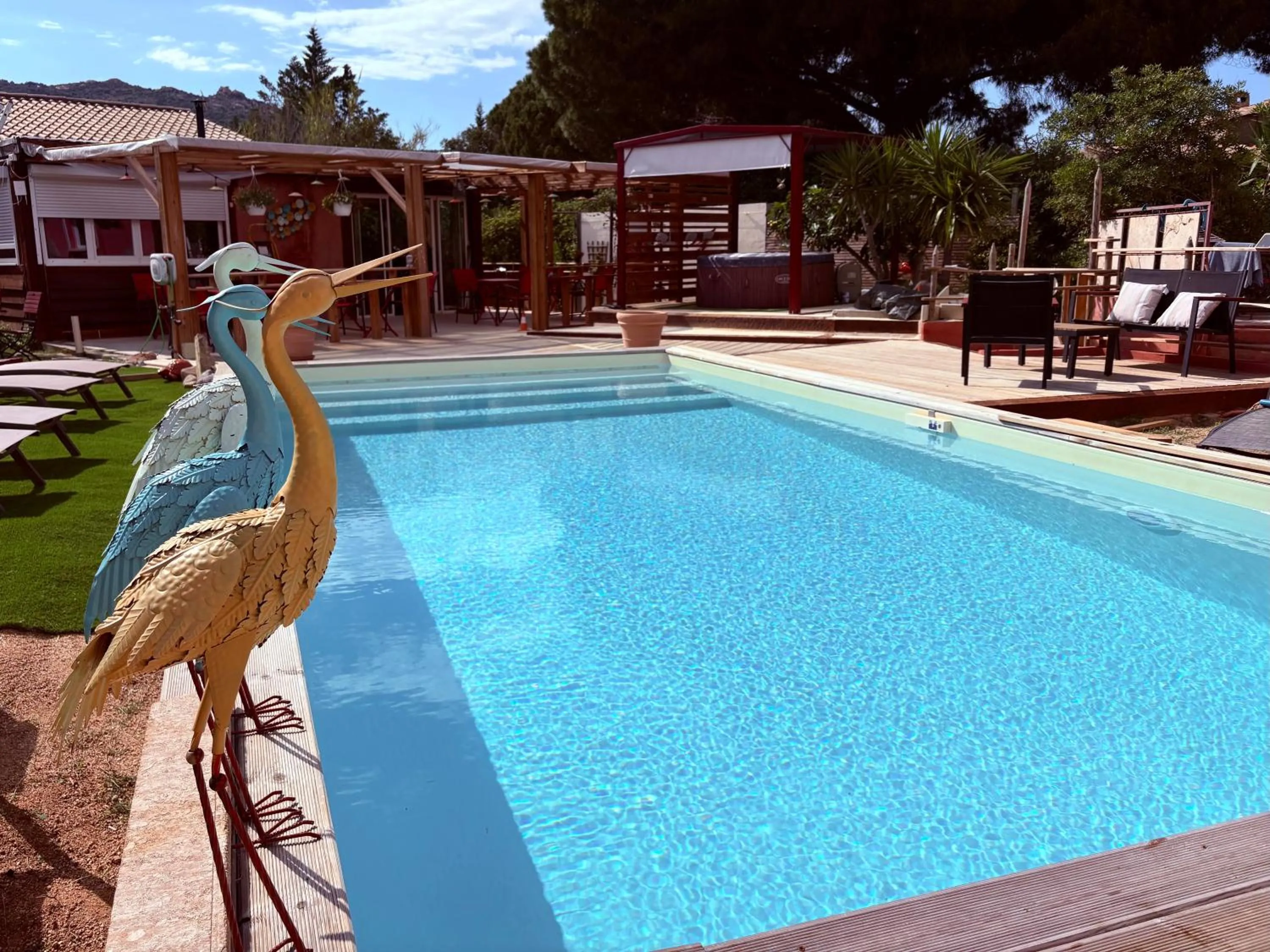 Swimming pool in Casa di Floumy