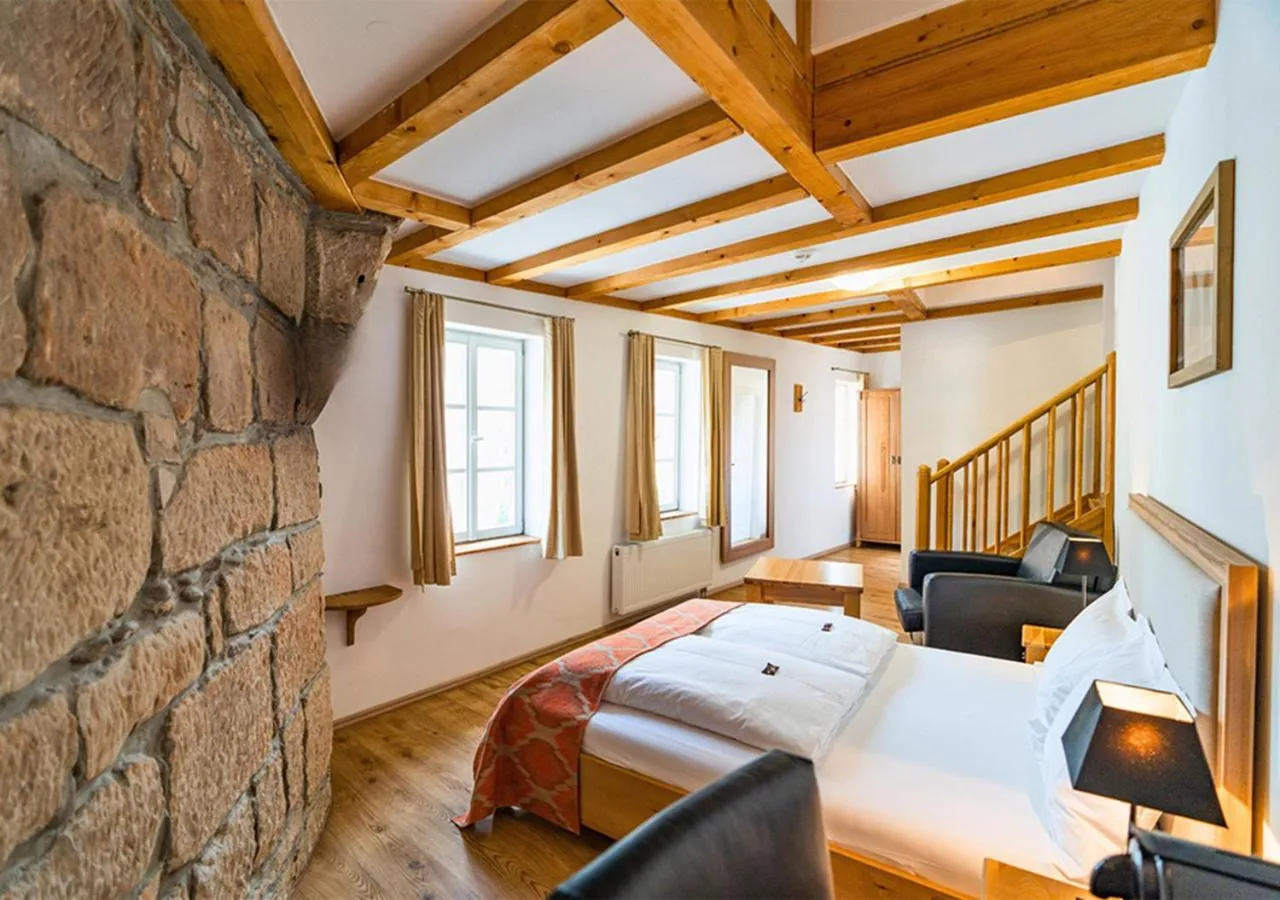 Bedroom, Bed in Hotel Hahnmühle 1323