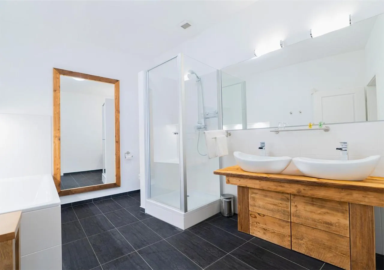 Shower in Hotel Hahnmühle 1323