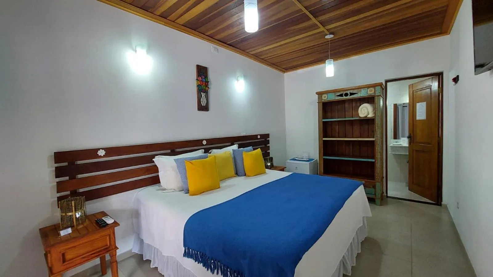 Bed in Pousada Canoa Caiçara Ilhabela