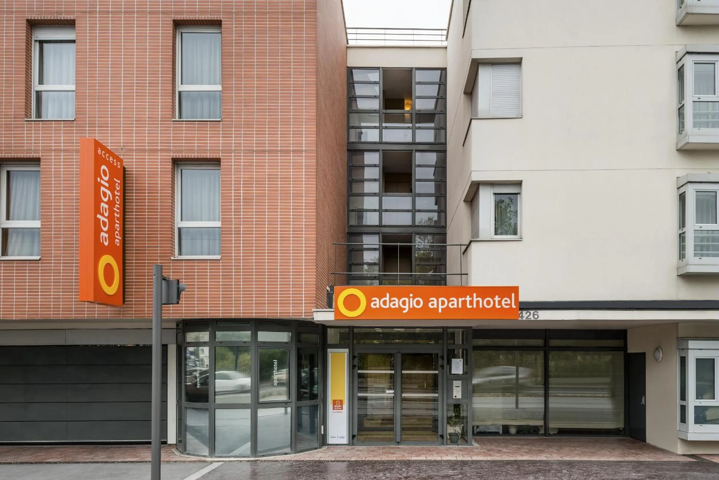 Facade/entrance in Aparthotel Adagio Access Paris Clamart