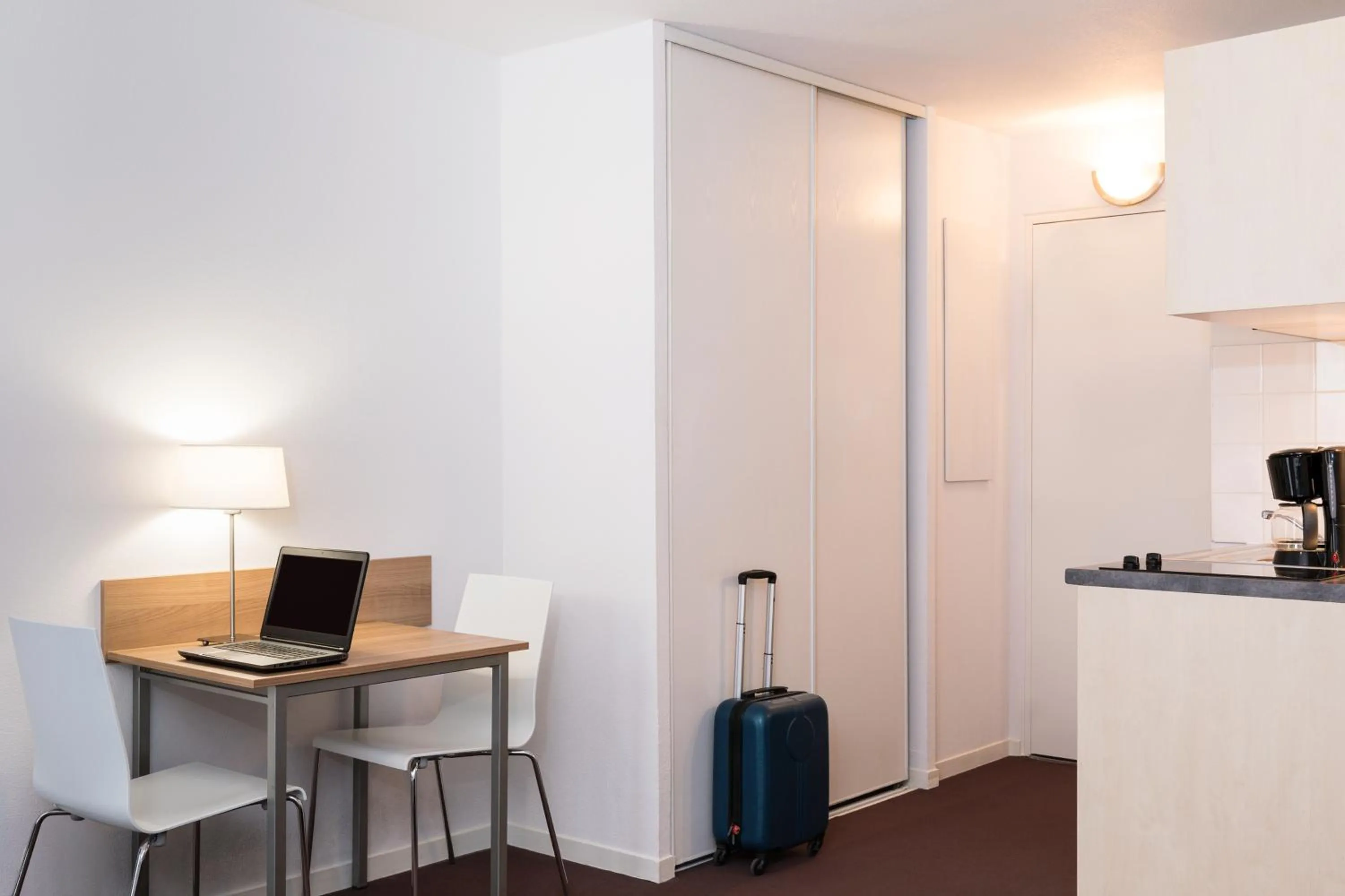 Dining area in Aparthotel Adagio Access Paris Clamart