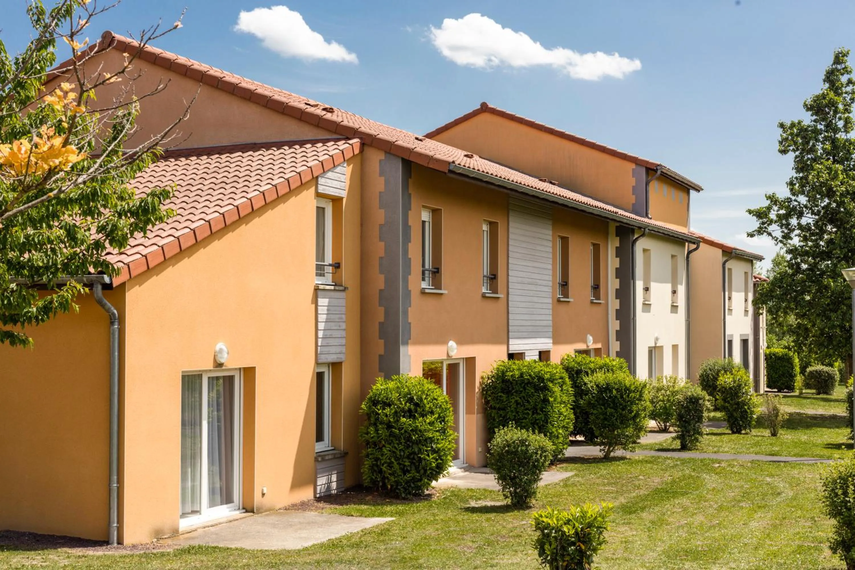 Property building in Garden & City Clermont-Ferrand - Gerzat