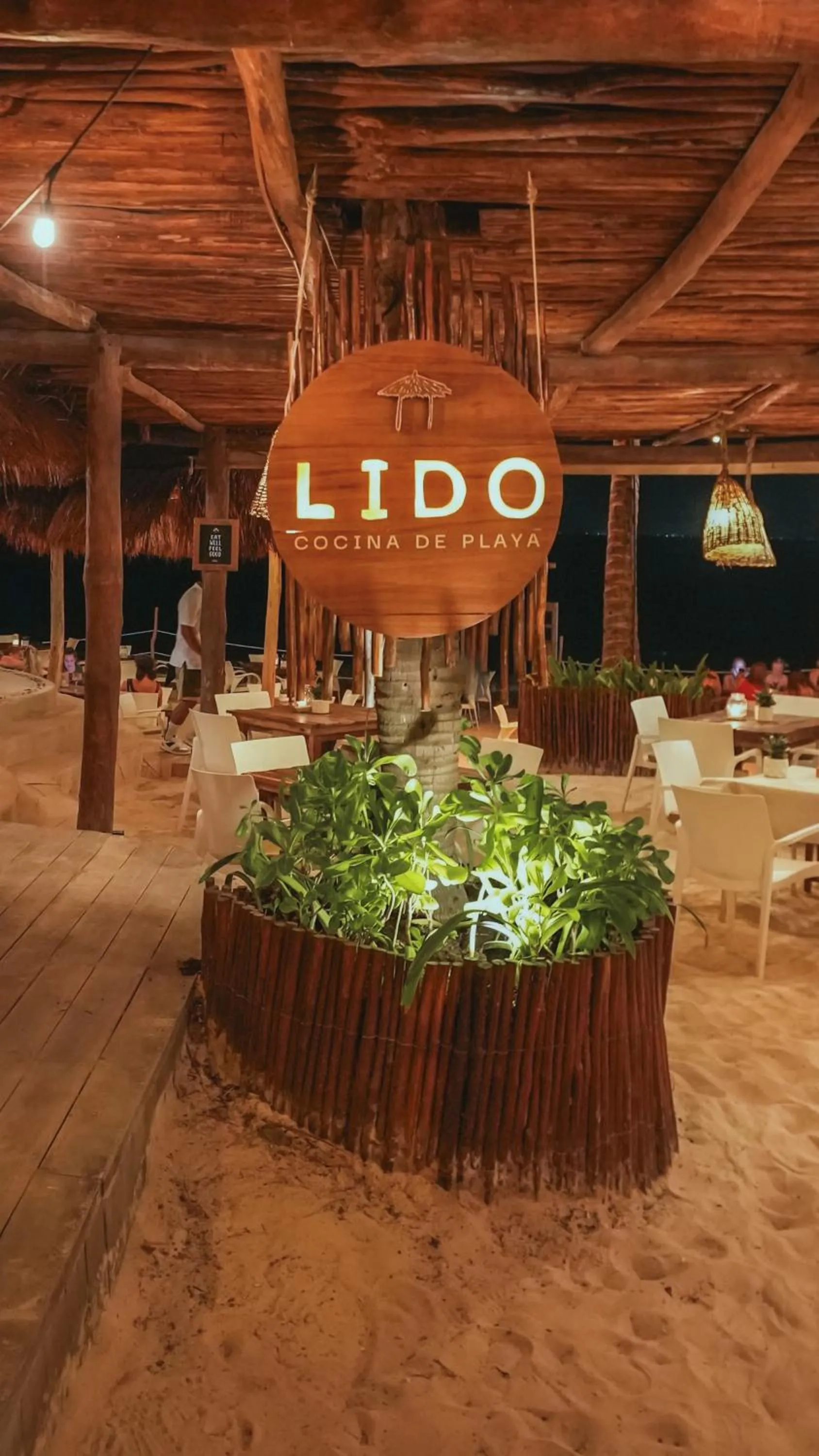 Restaurant/places to eat in Hotel Casa Colibri