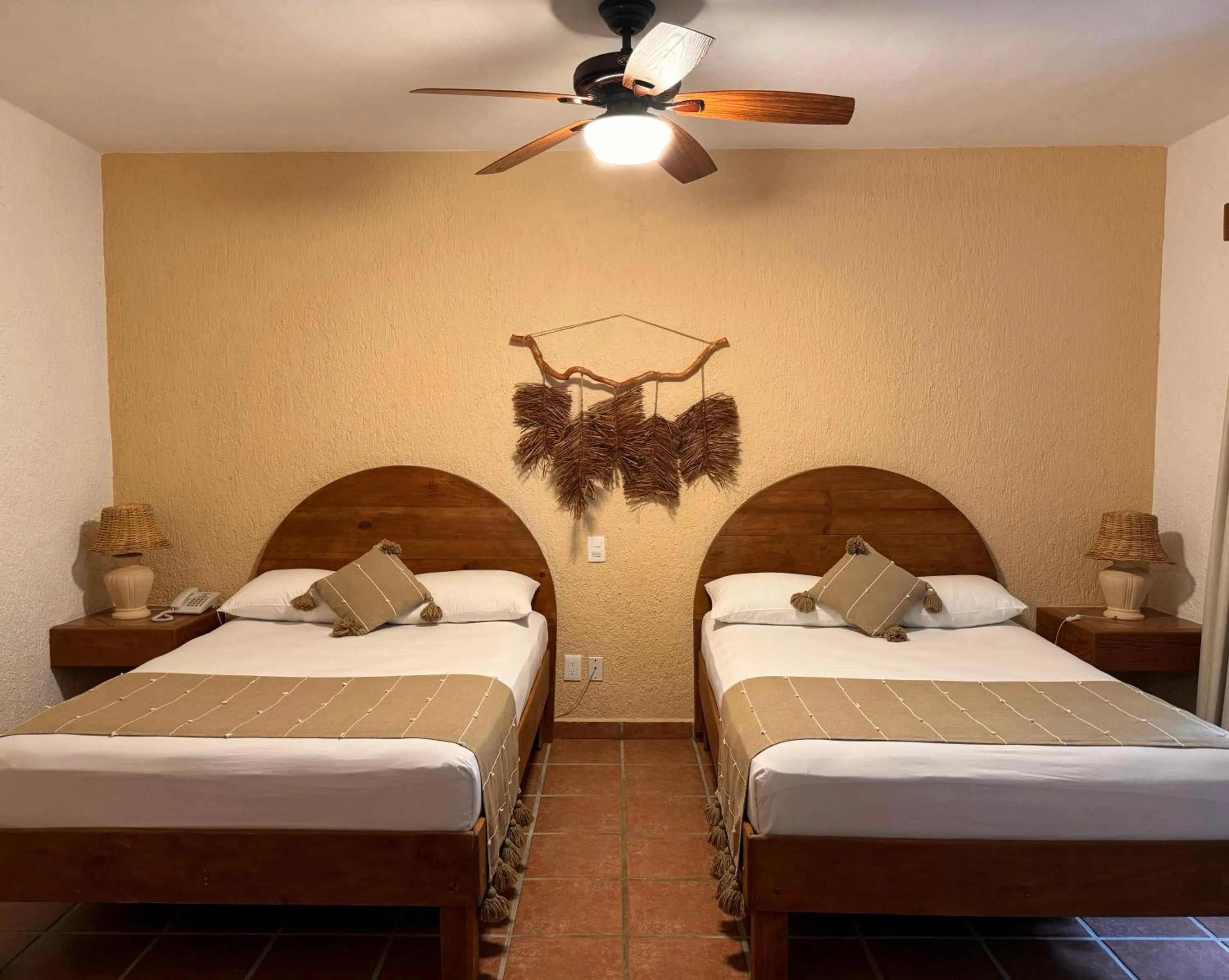 Balcony/Terrace, Bed in Hotel Casa Colibri