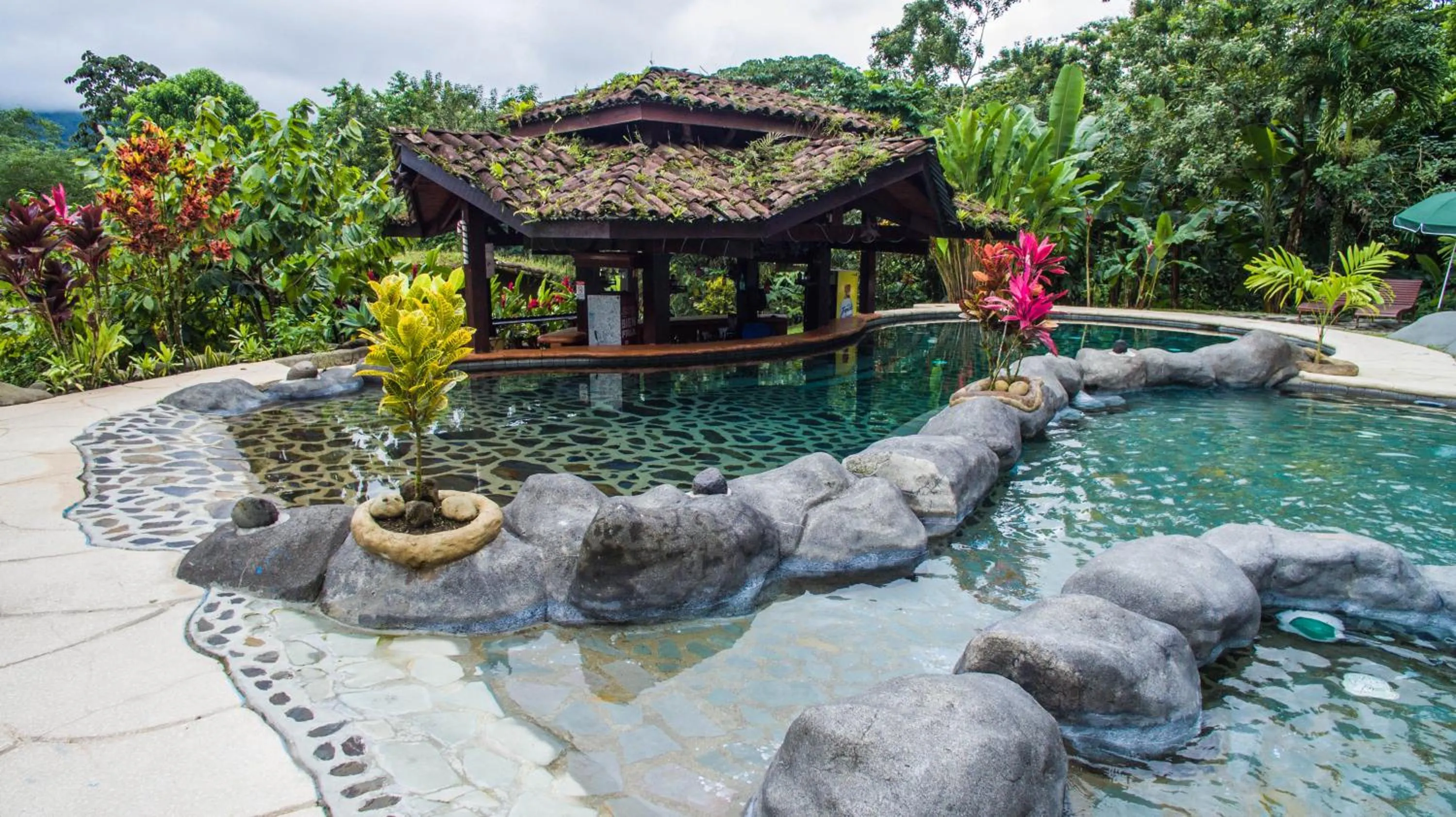 Swimming pool in Hotel Mountain Paradise