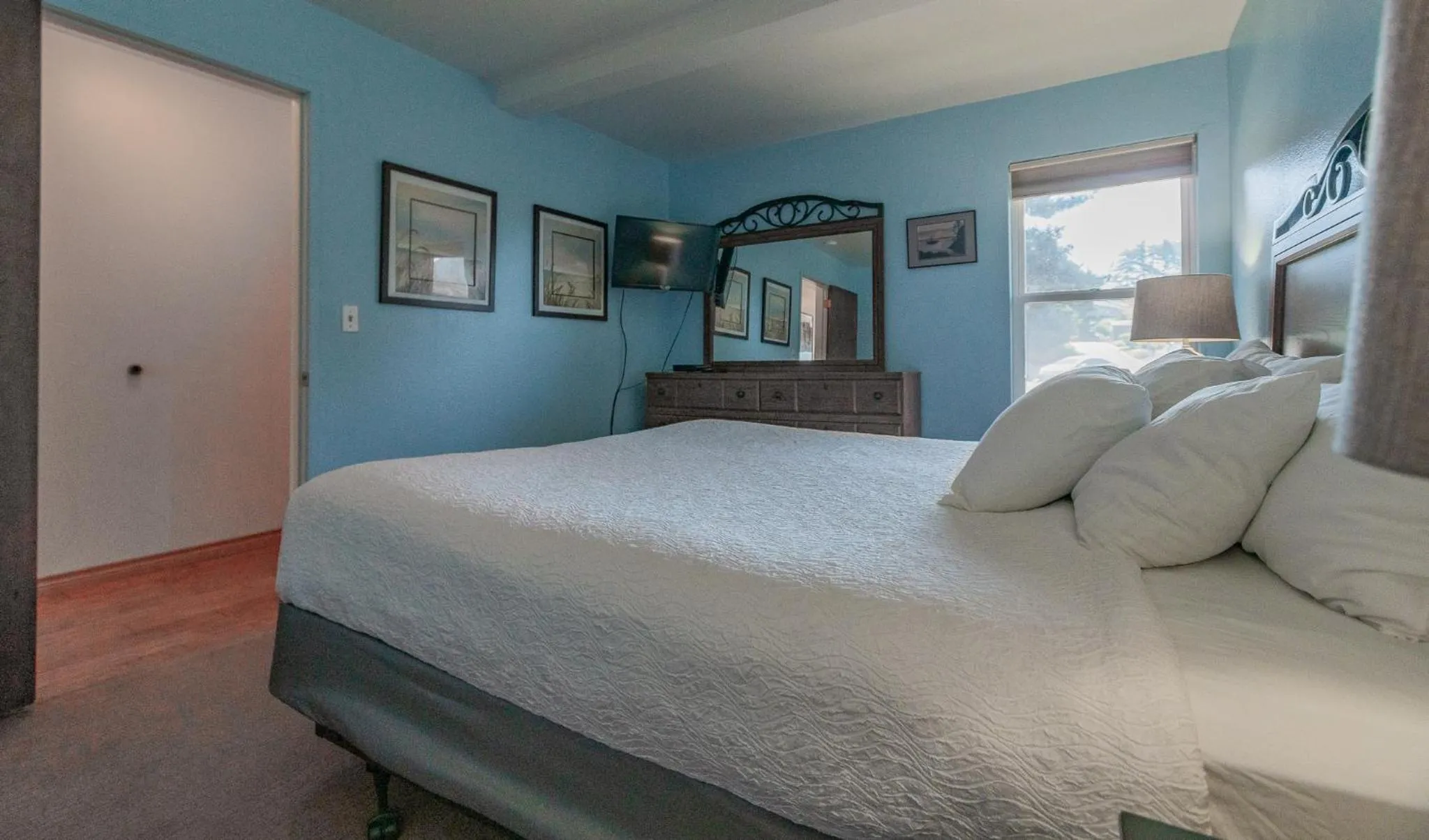 Bedroom, Bed in Embarcadero Resort