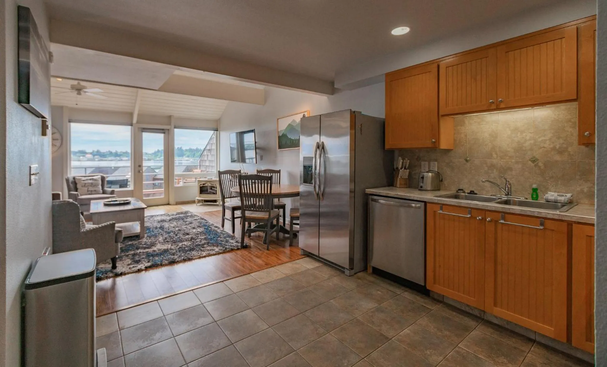 kitchen in Embarcadero Resort