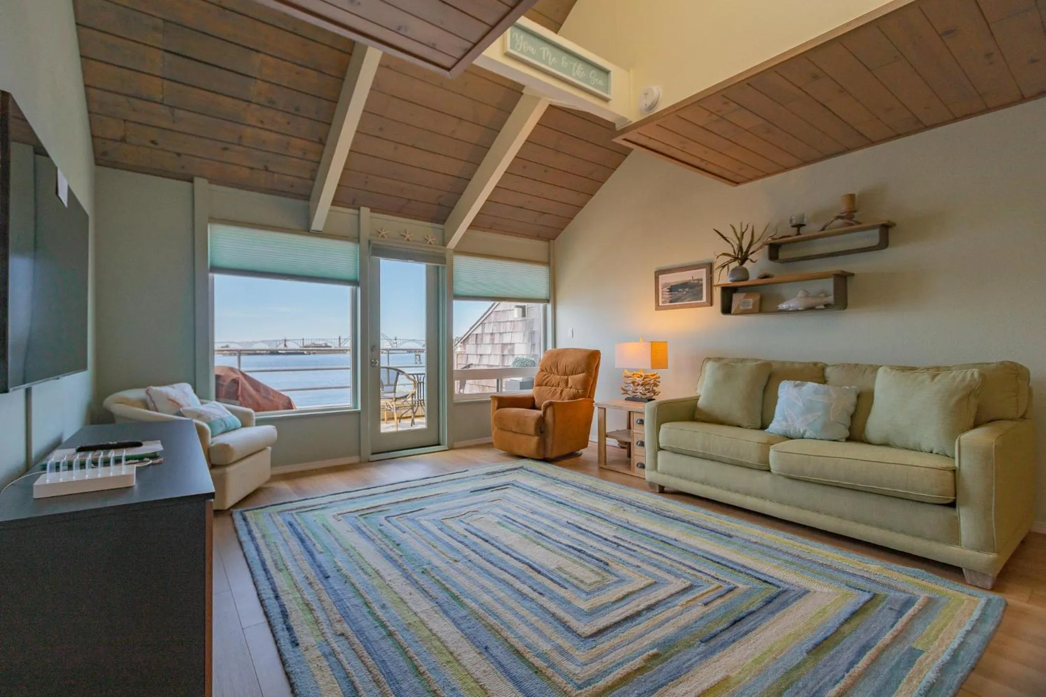 Living room in Embarcadero Resort