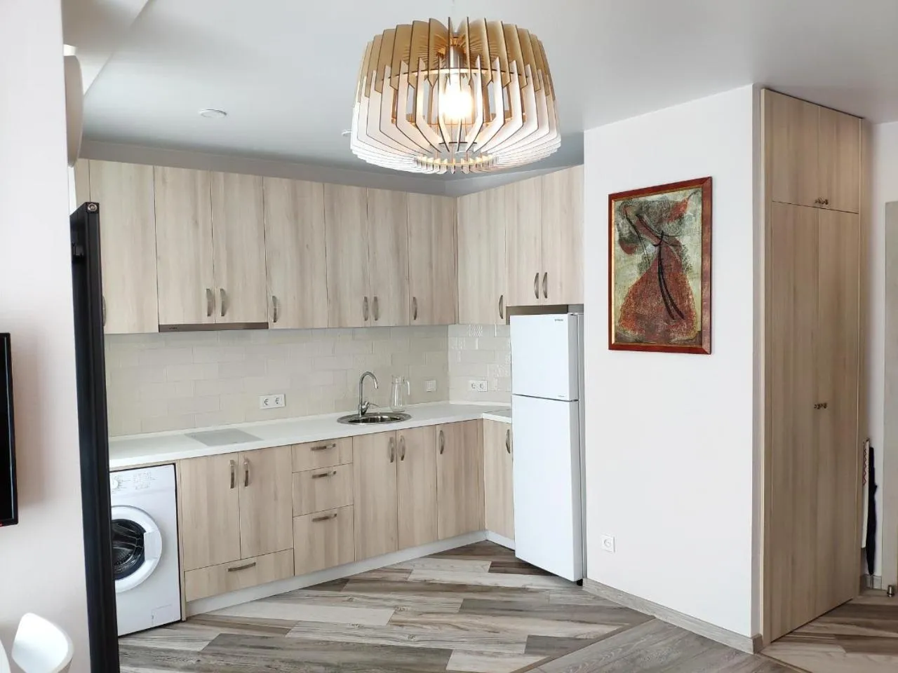 Communal kitchen in Green Line