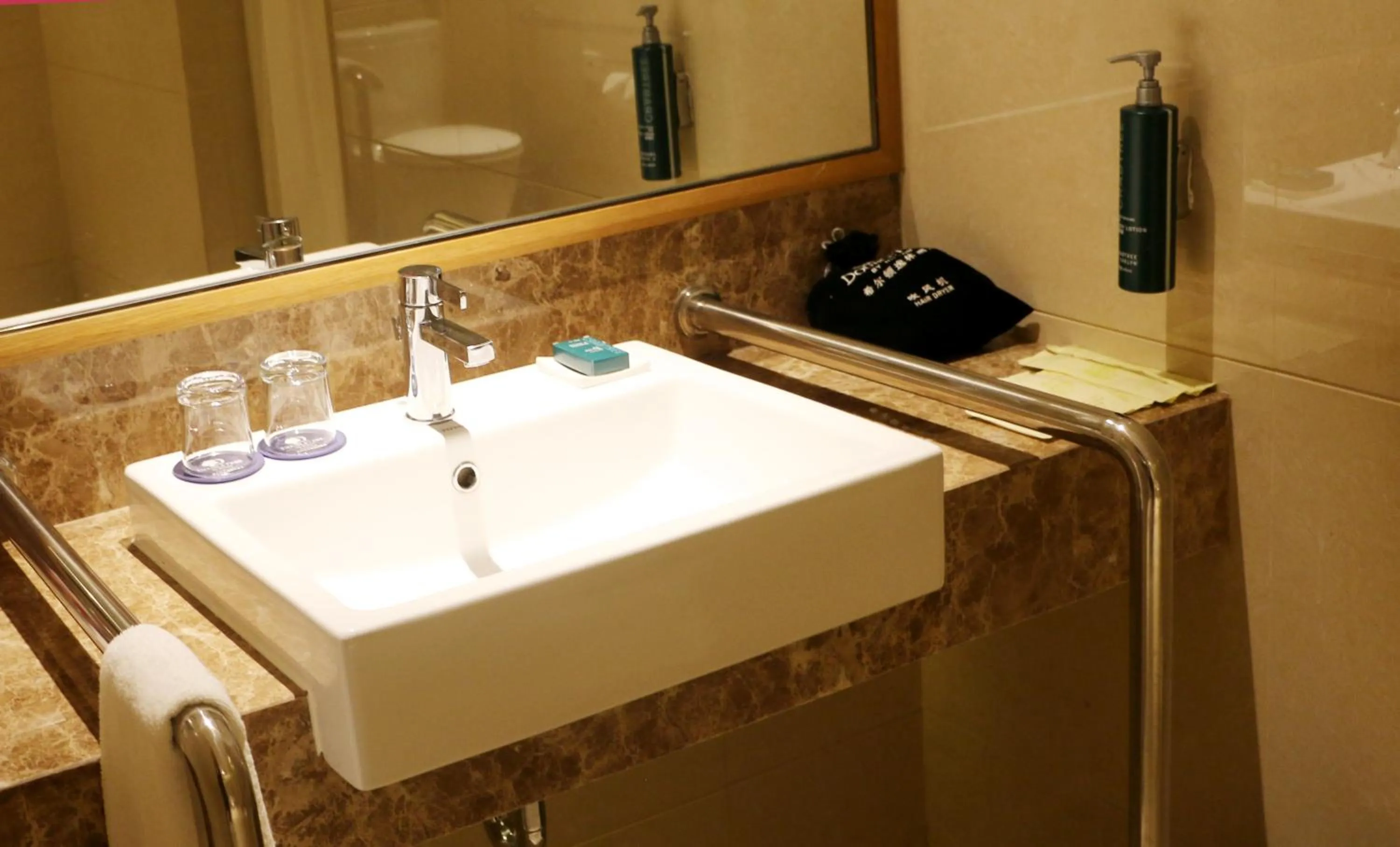 Bathroom in DoubleTree By Hilton Jiaxing