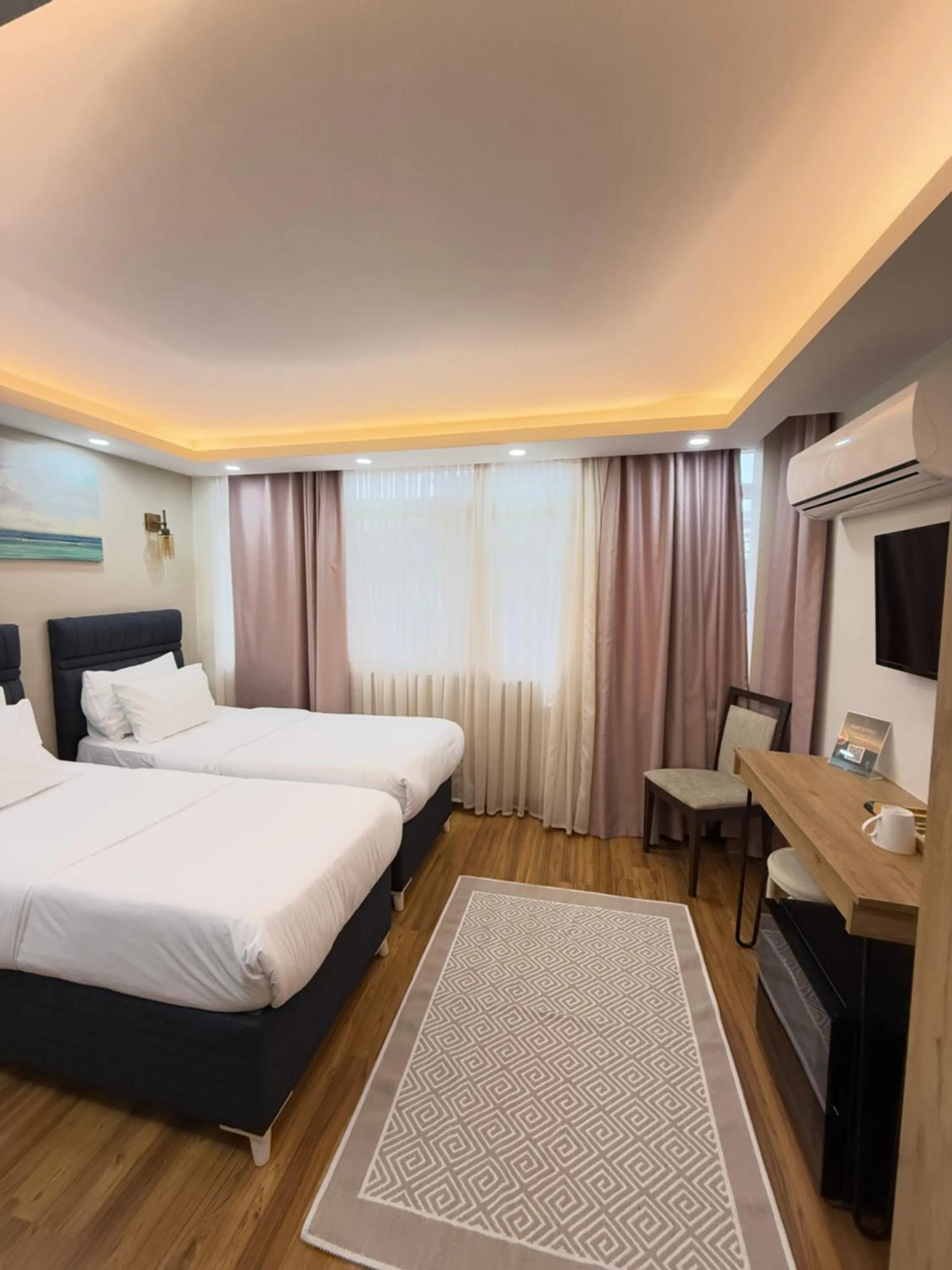 Photo of the whole room, Bed in PALMERA OLD CITY