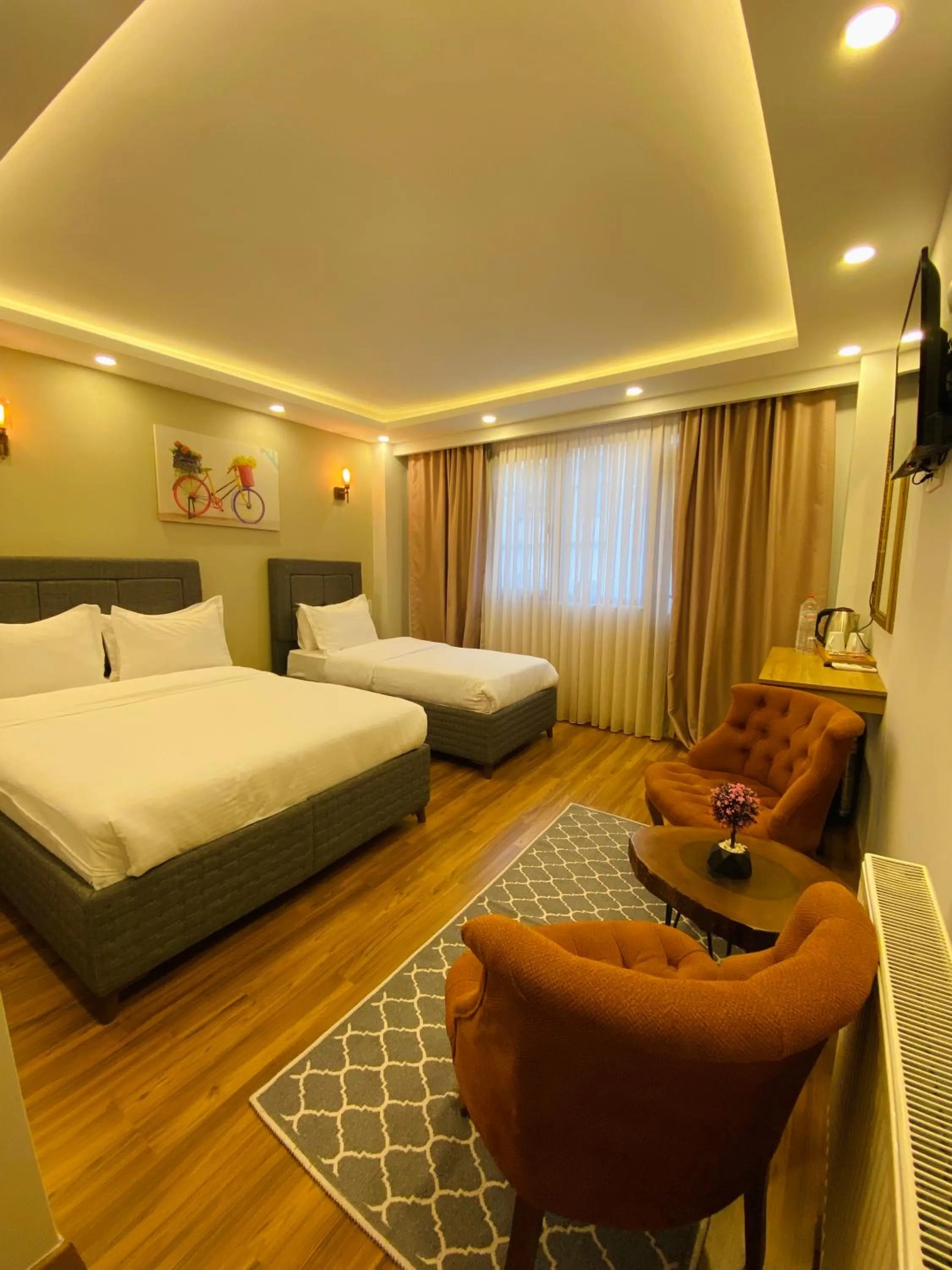 Photo of the whole room, Bed in PALMERA OLD CITY