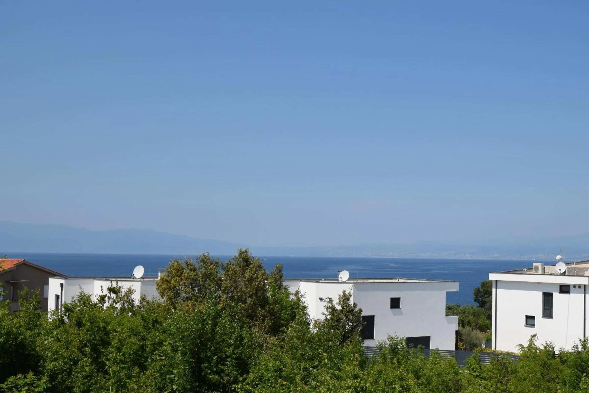 Sea view in Apartment Lucy
