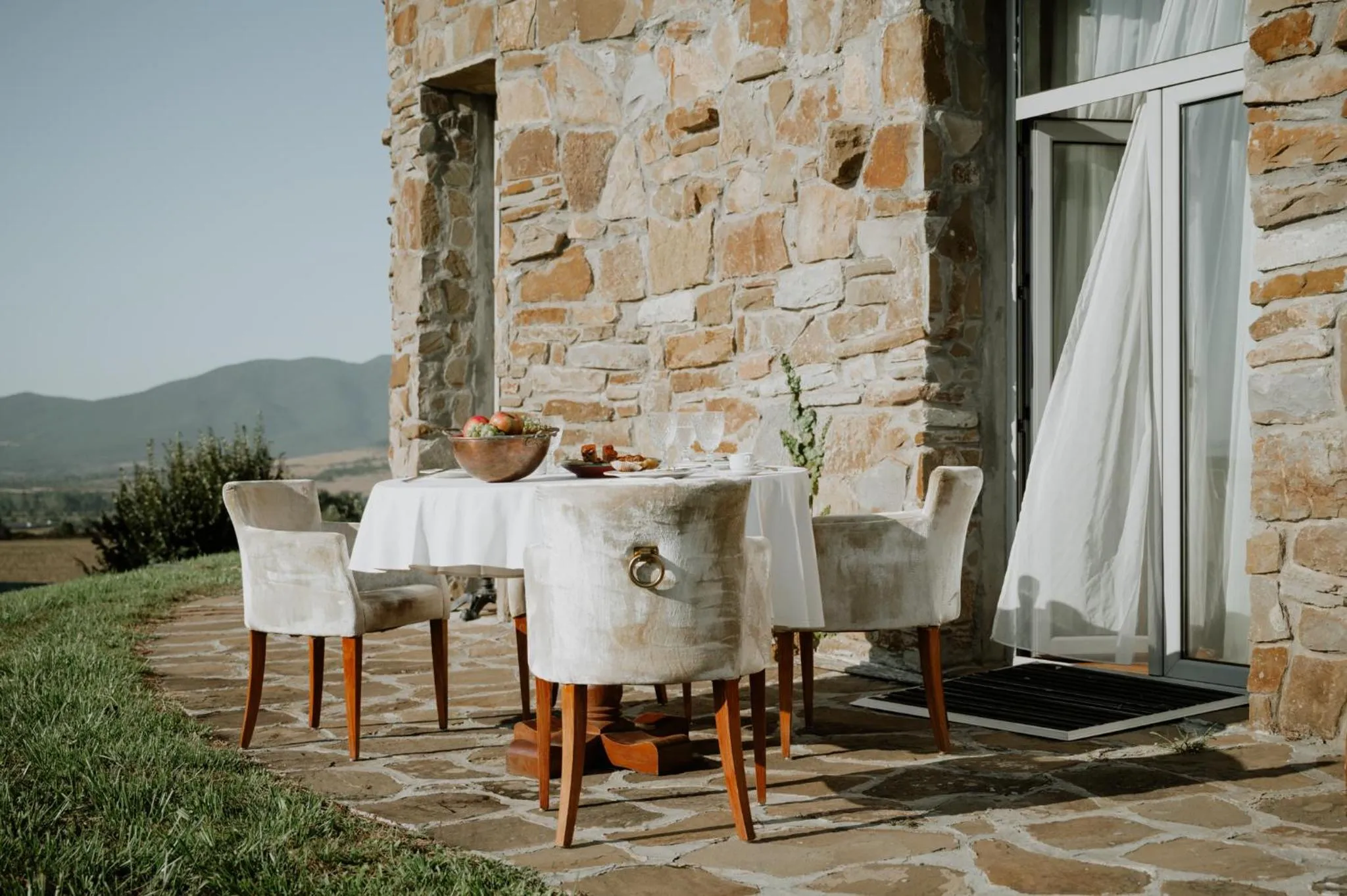 Restaurant/places to eat in Chateau Copsa Complex