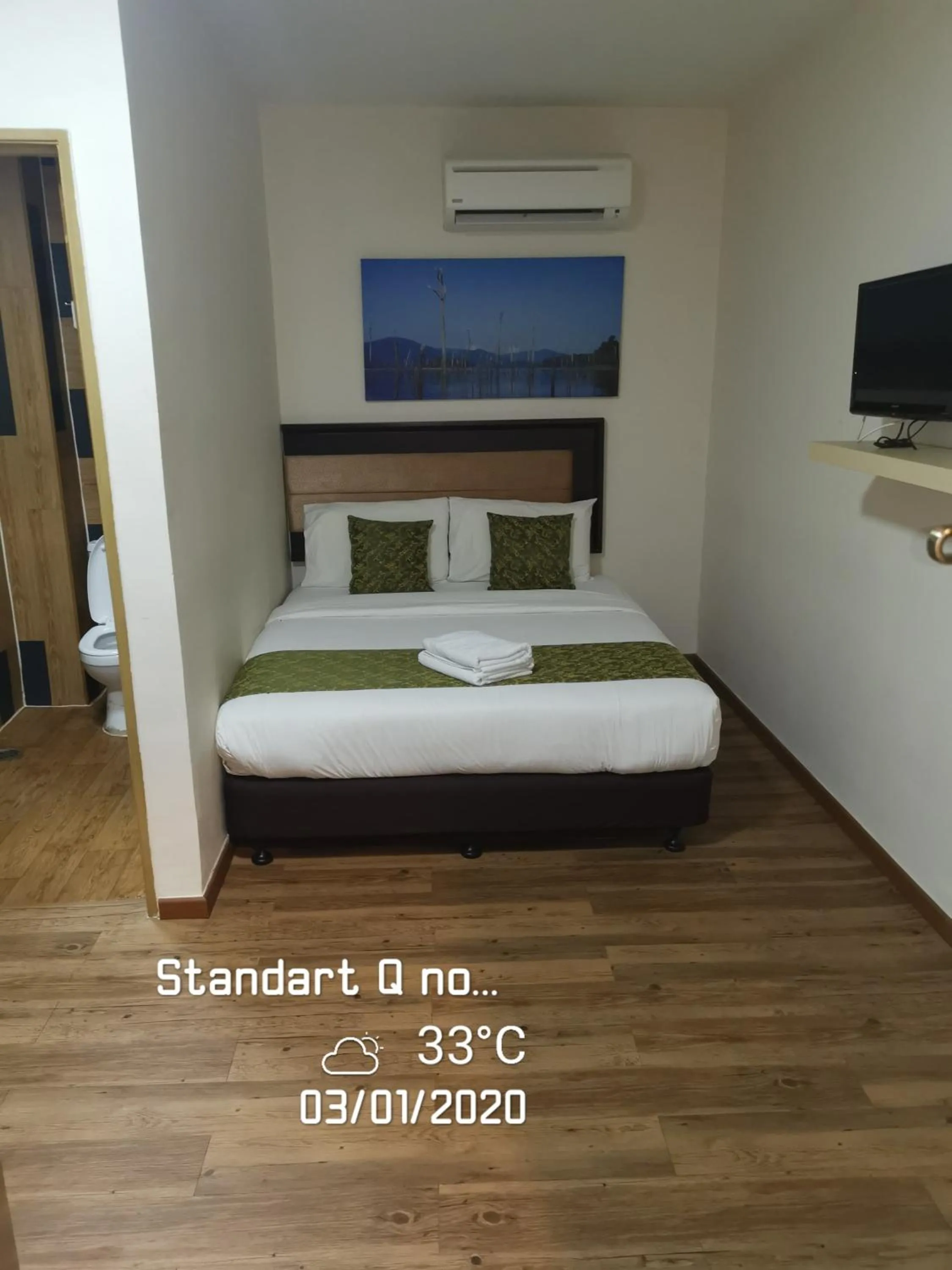 Photo of the whole room, Bed in Yeob Bay hotel Ampang