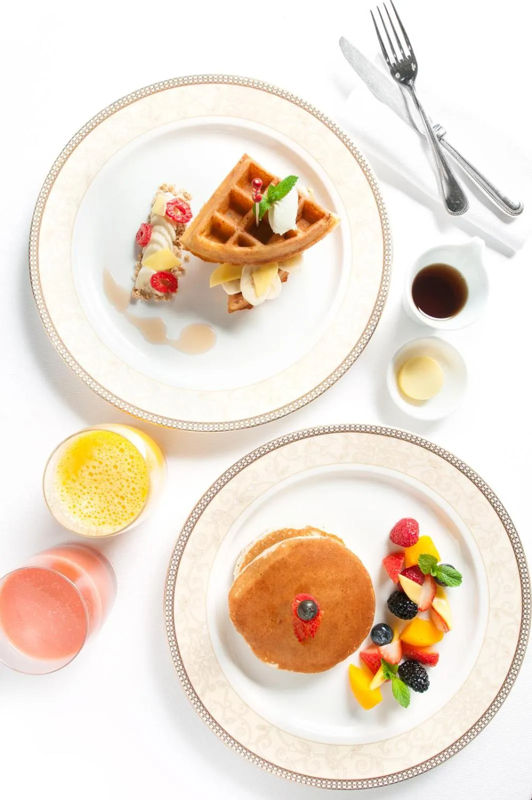 Breakfast in Shangri-La Apartments