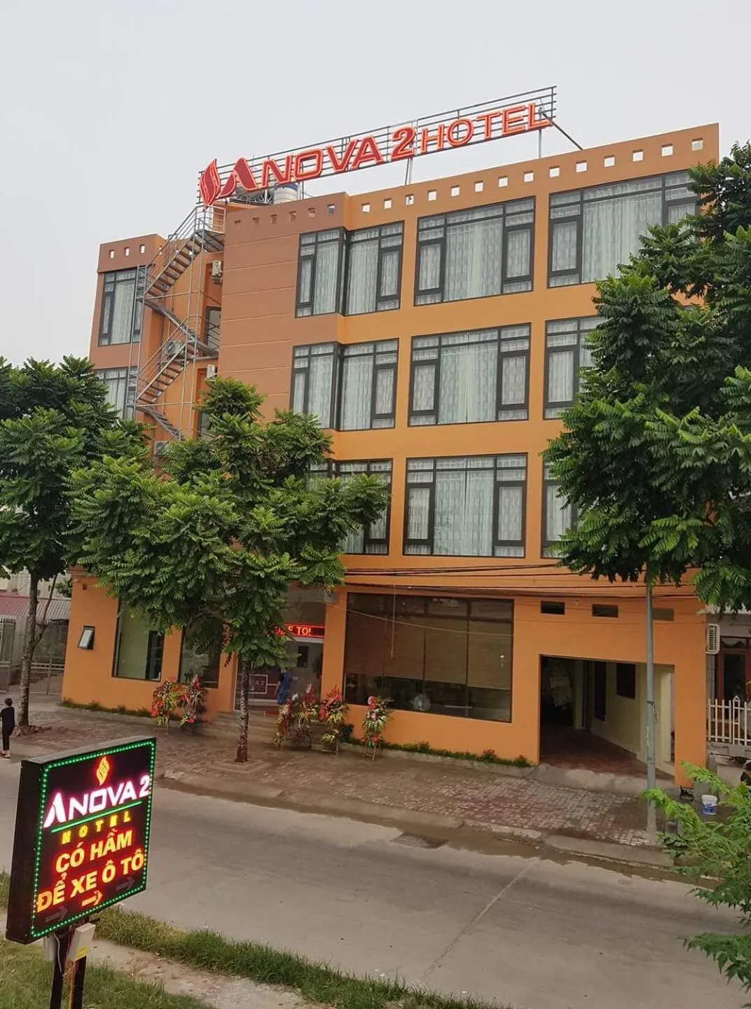 Anova 2 Hotel