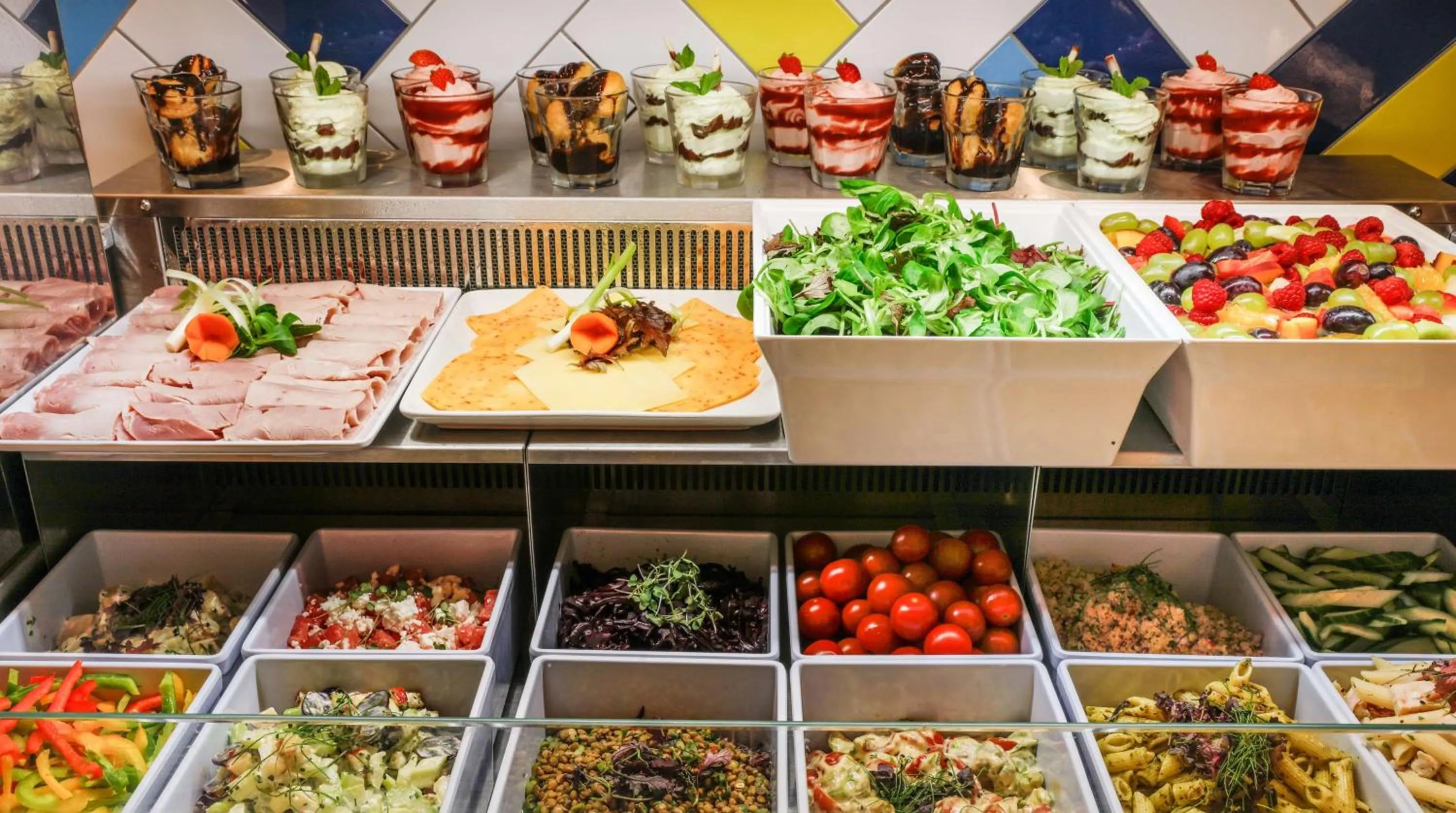 Restaurant/places to eat, Food in Hampton By Hilton Exeter Airport