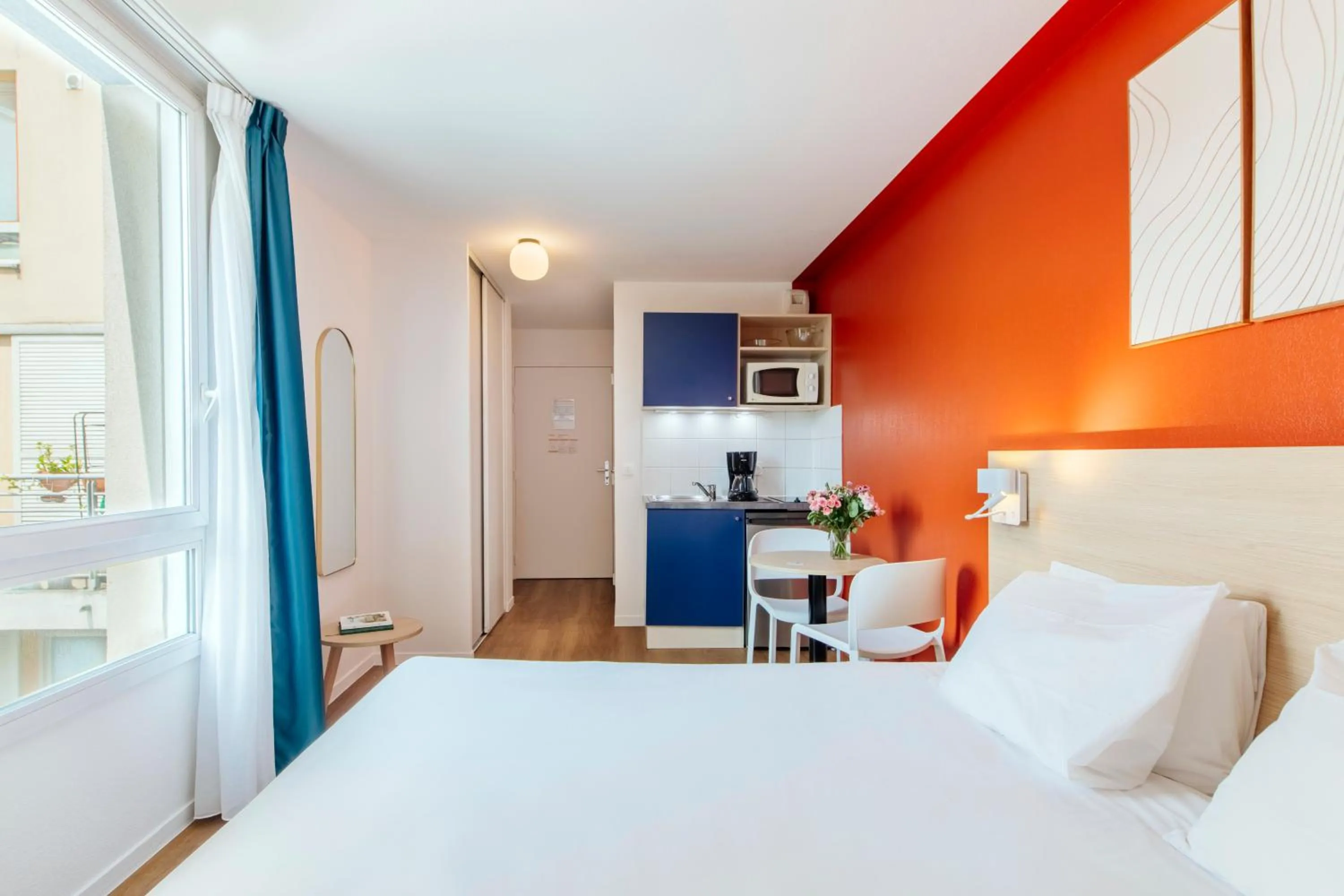 Photo of the whole room, Bed in Aparthotel Adagio Access Paris Saint-Denis Pleyel