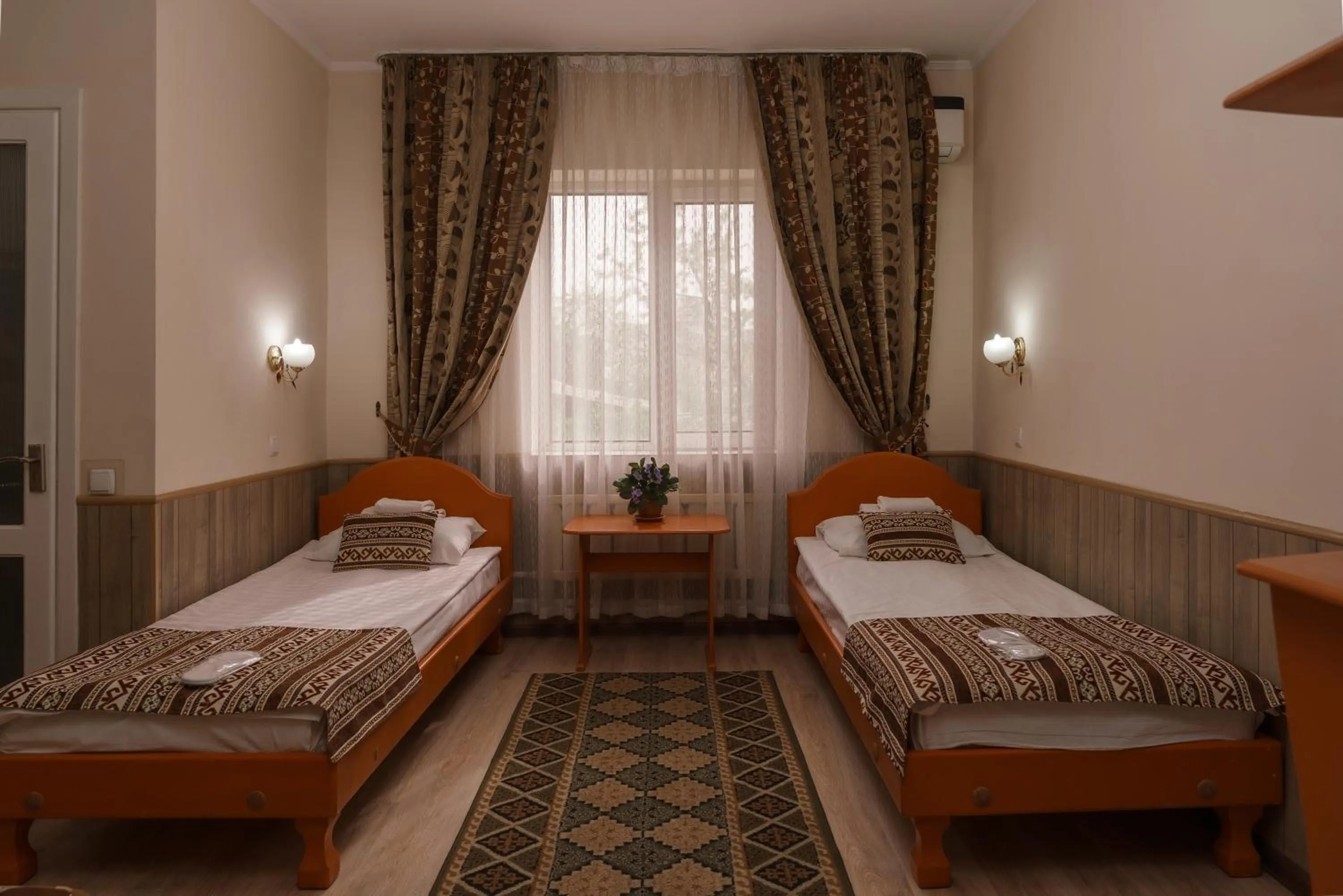 Bed in Alpinist Hotel