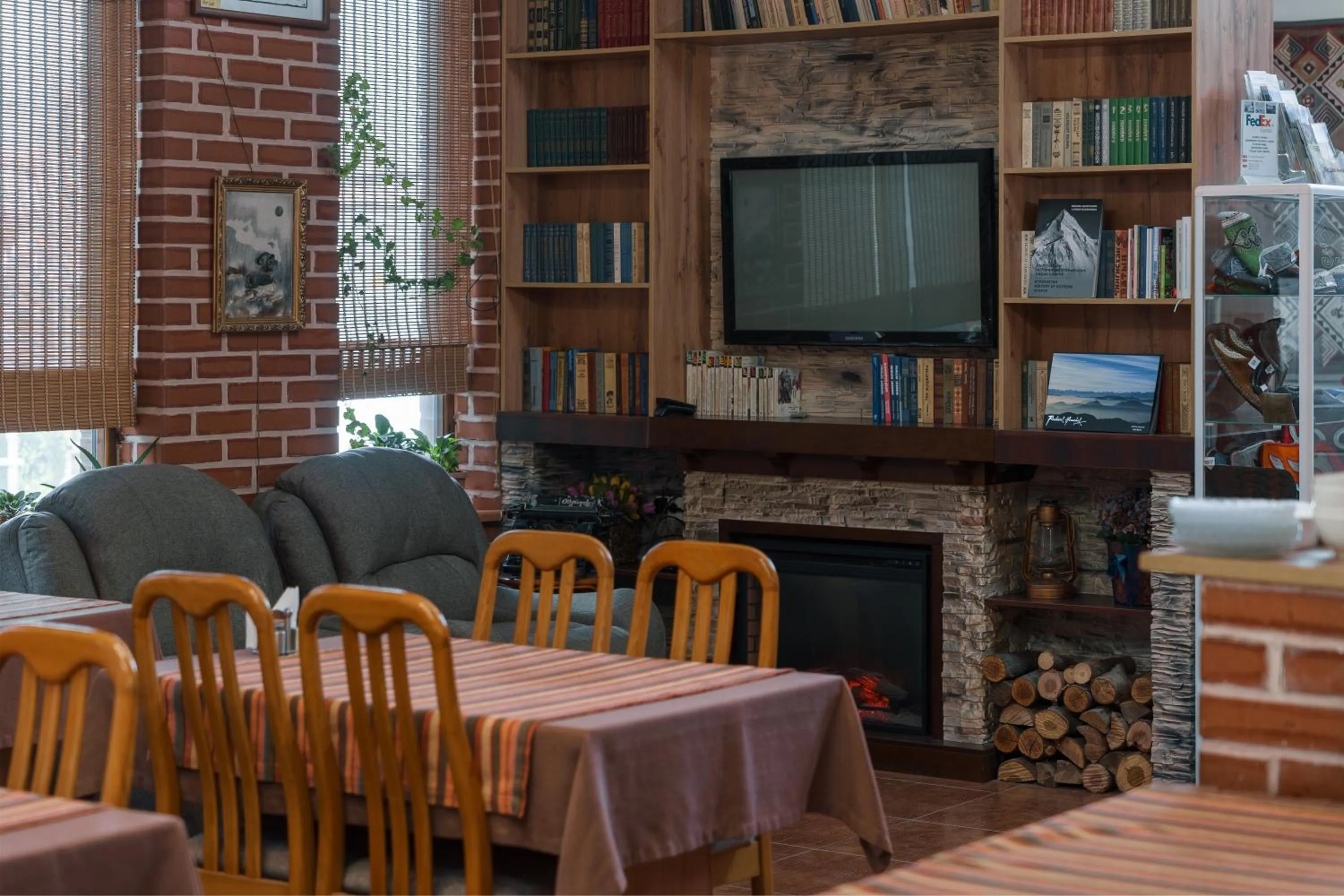 TV and multimedia in Alpinist Hotel