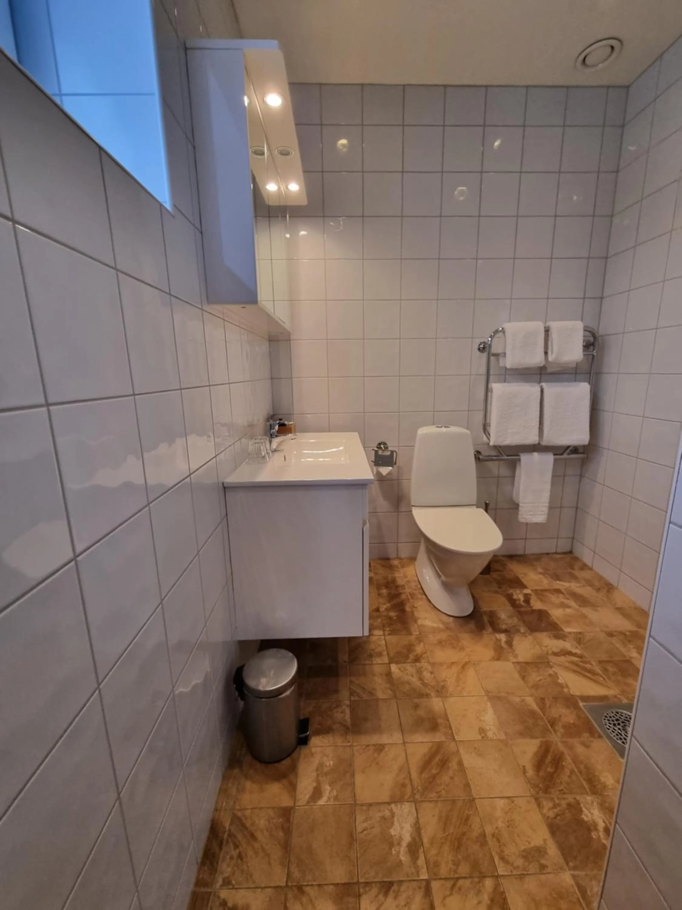 Bathroom in Gamla Järnhandeln - Norrskedika Hotell