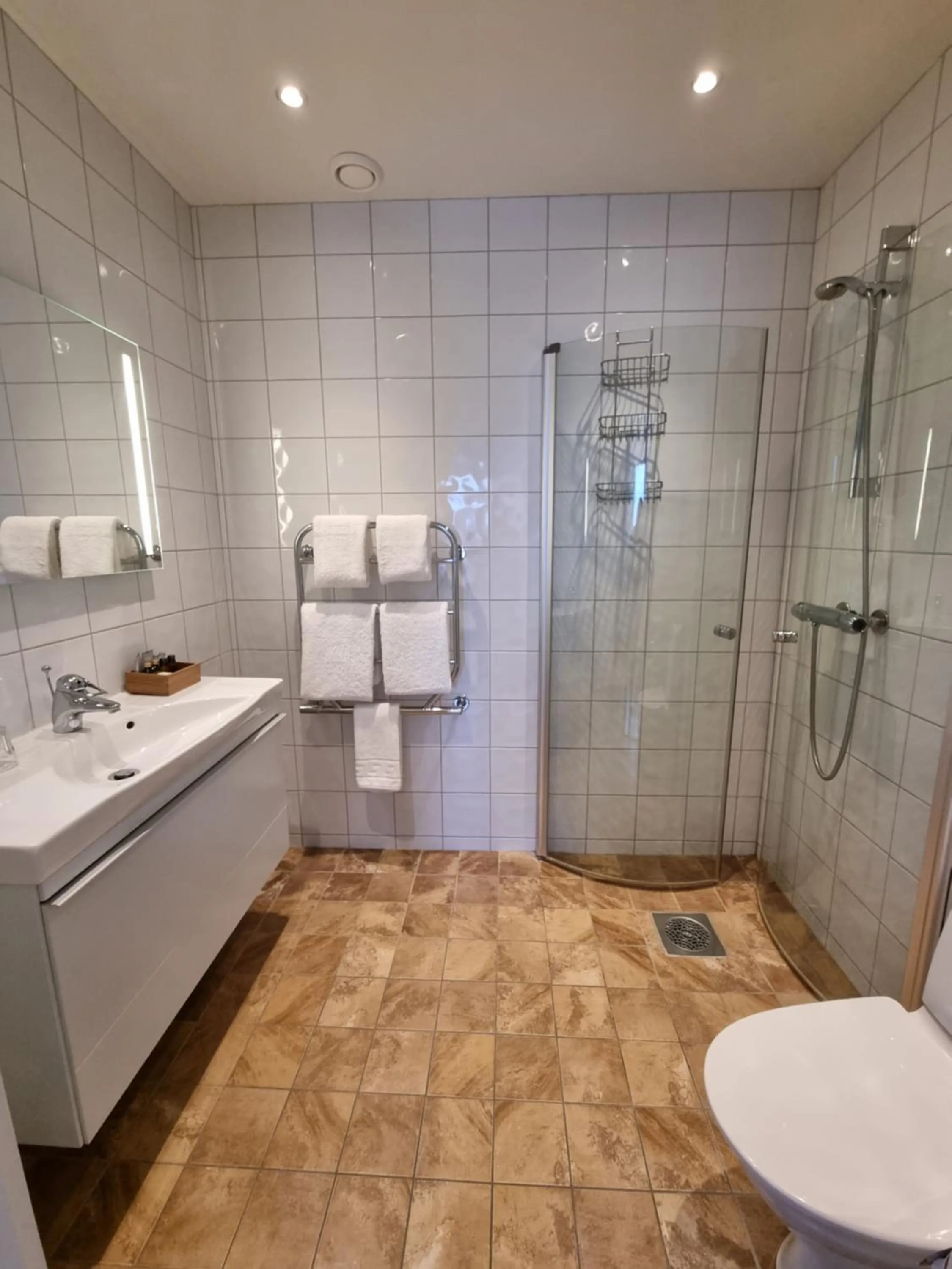 Bathroom in Gamla Järnhandeln - Norrskedika Hotell