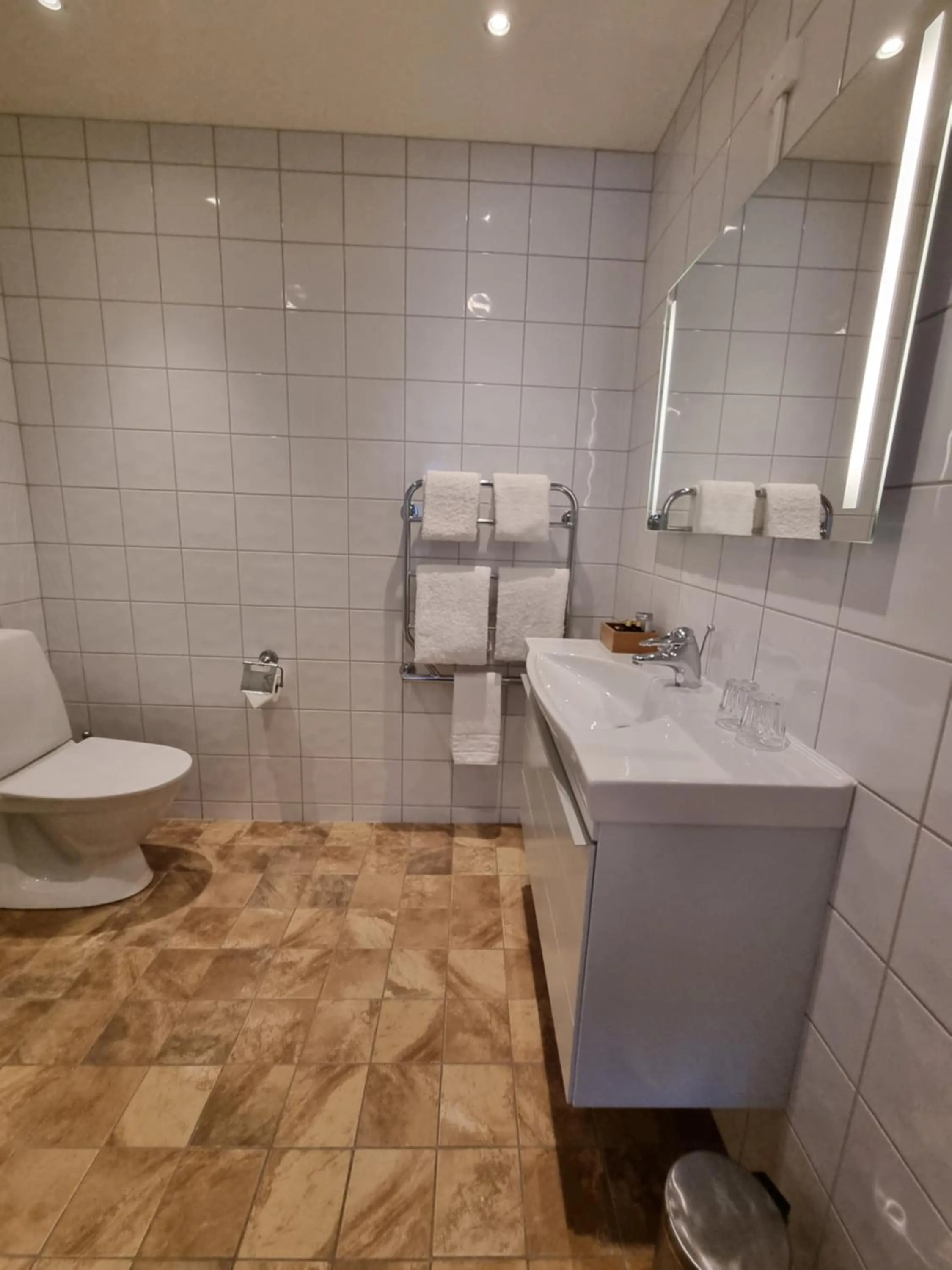 Bathroom in Gamla Järnhandeln - Norrskedika Hotell