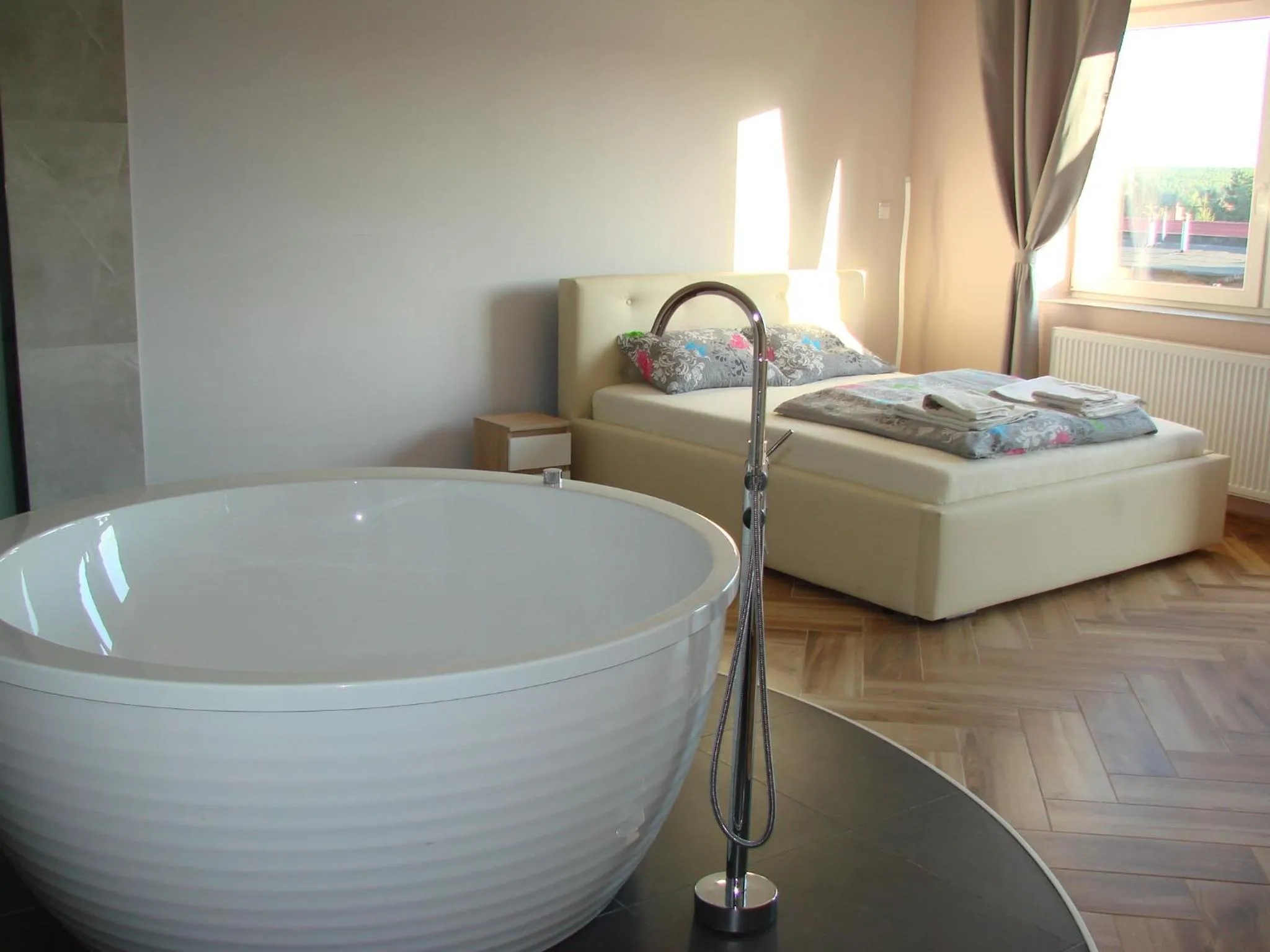 King Suite with Balcony - single occupancy in Pensjonat Lubianka